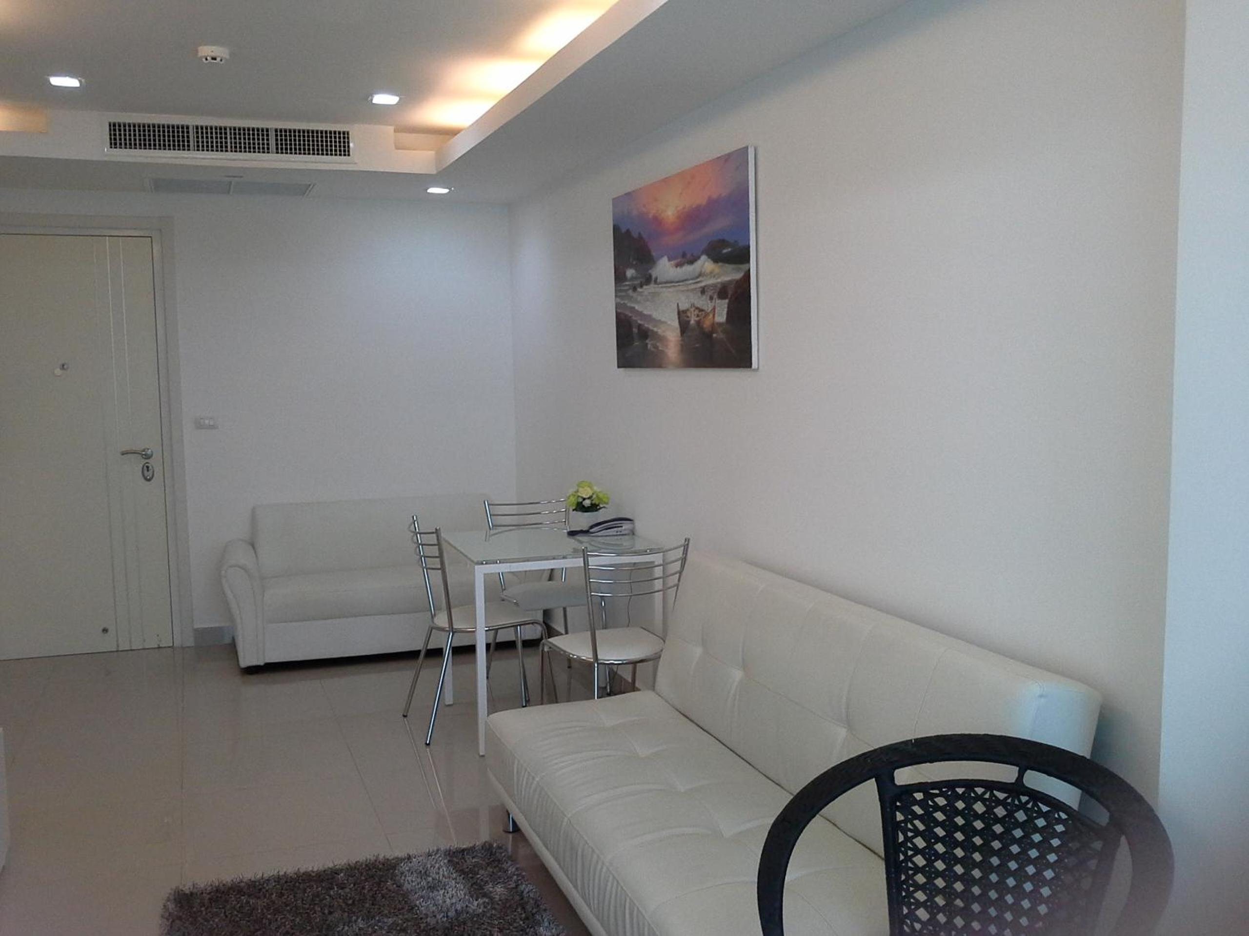 Cosy Beach View Apartments