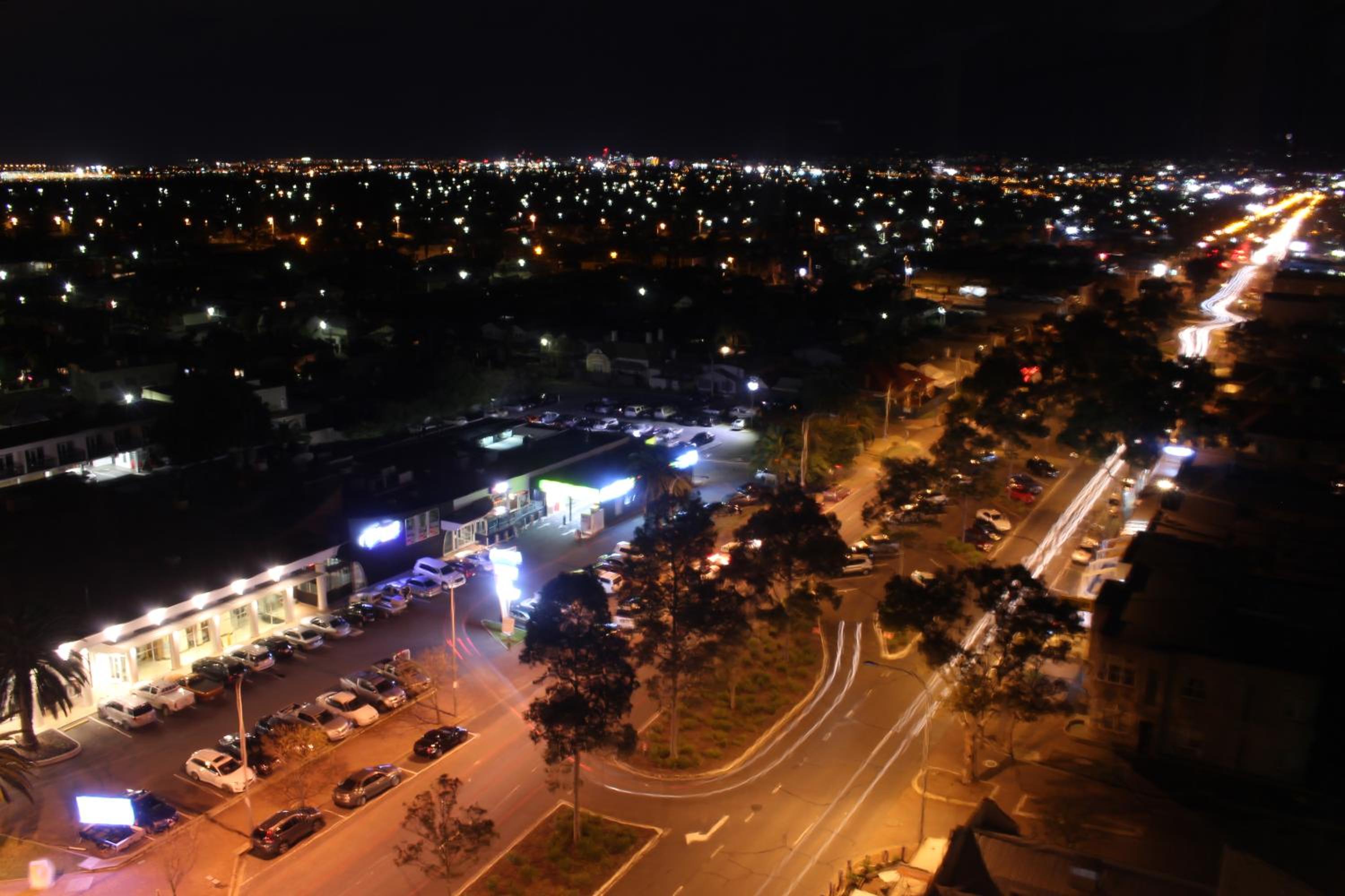 Atlantic Tower Motor Inn - Image 5
