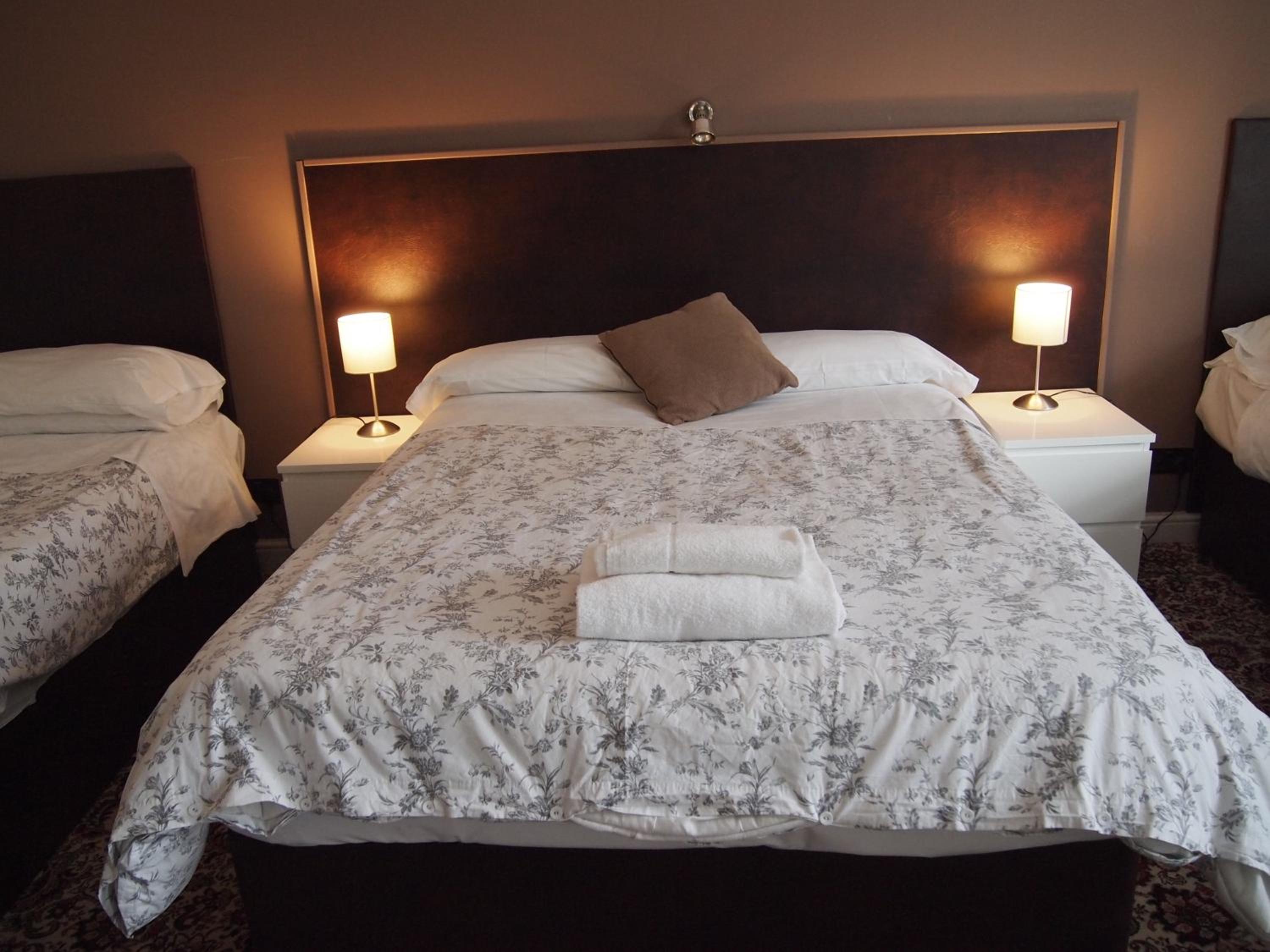 Kingswood Hotel view 4