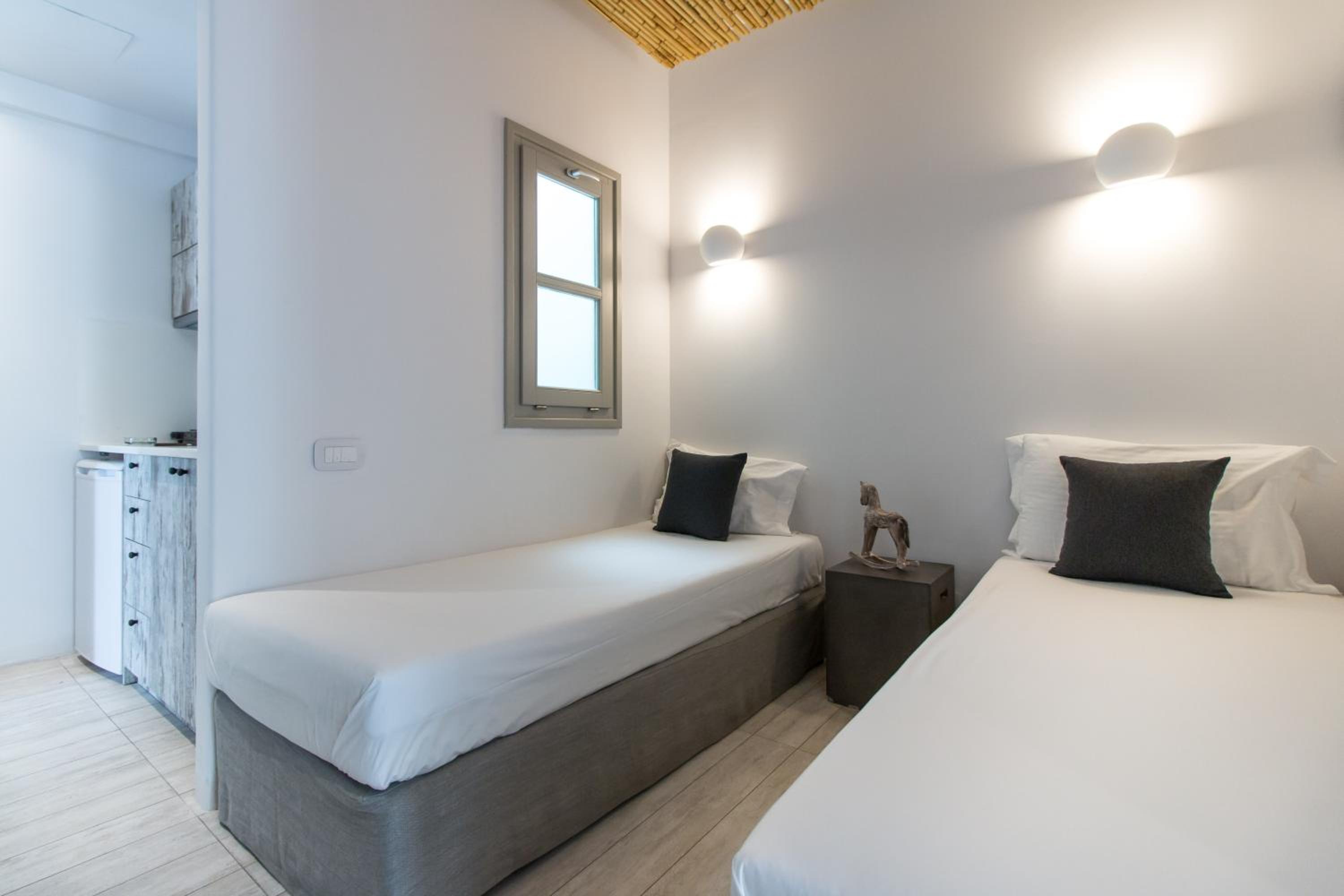 Thomais Studios photo 2