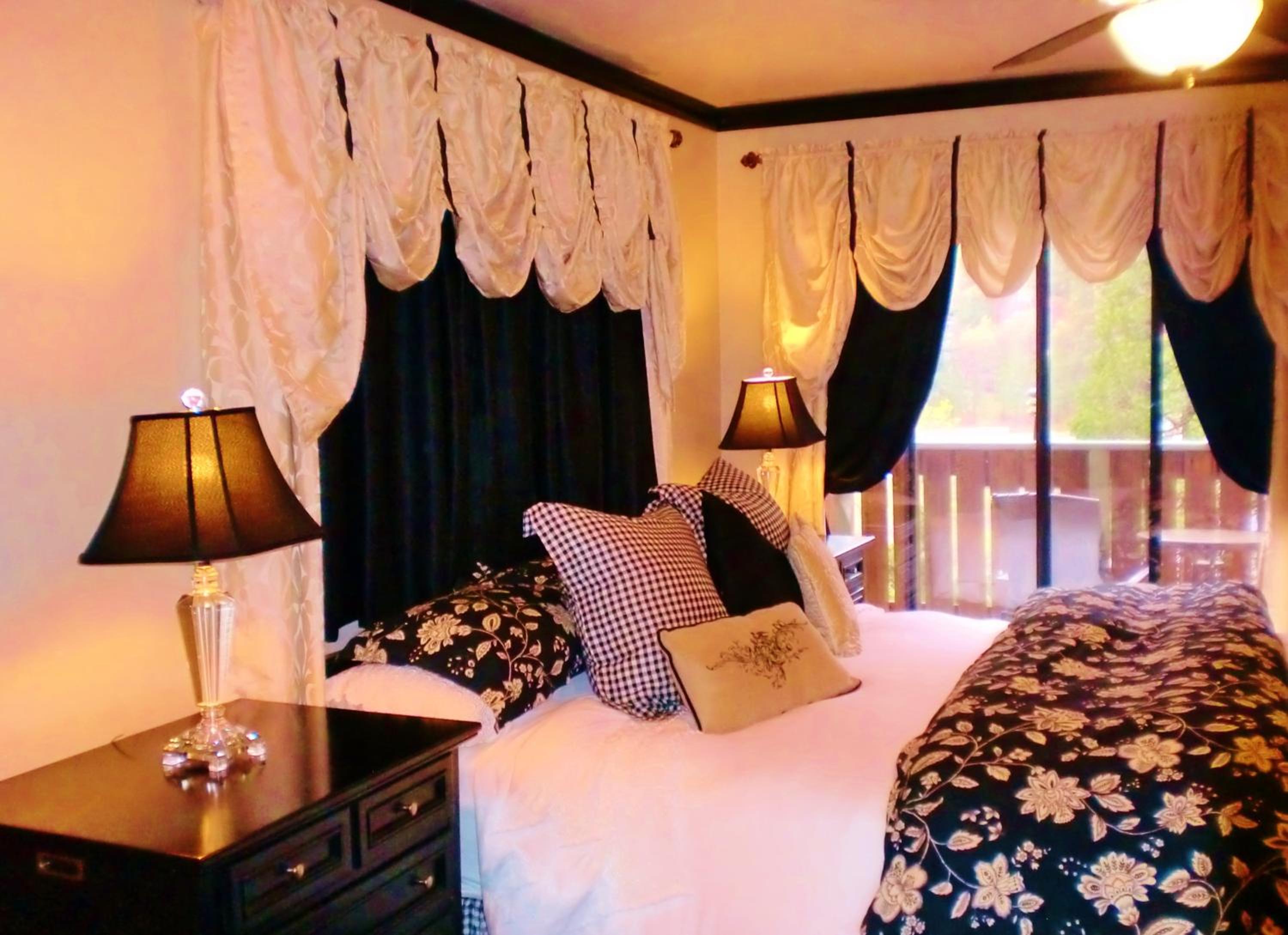 The North Shore Inn