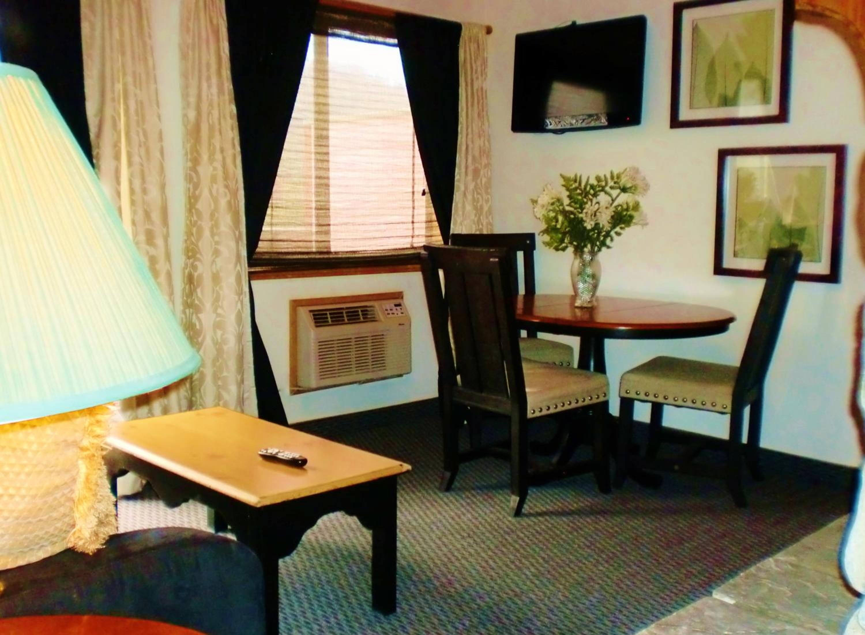 The North Shore Inn