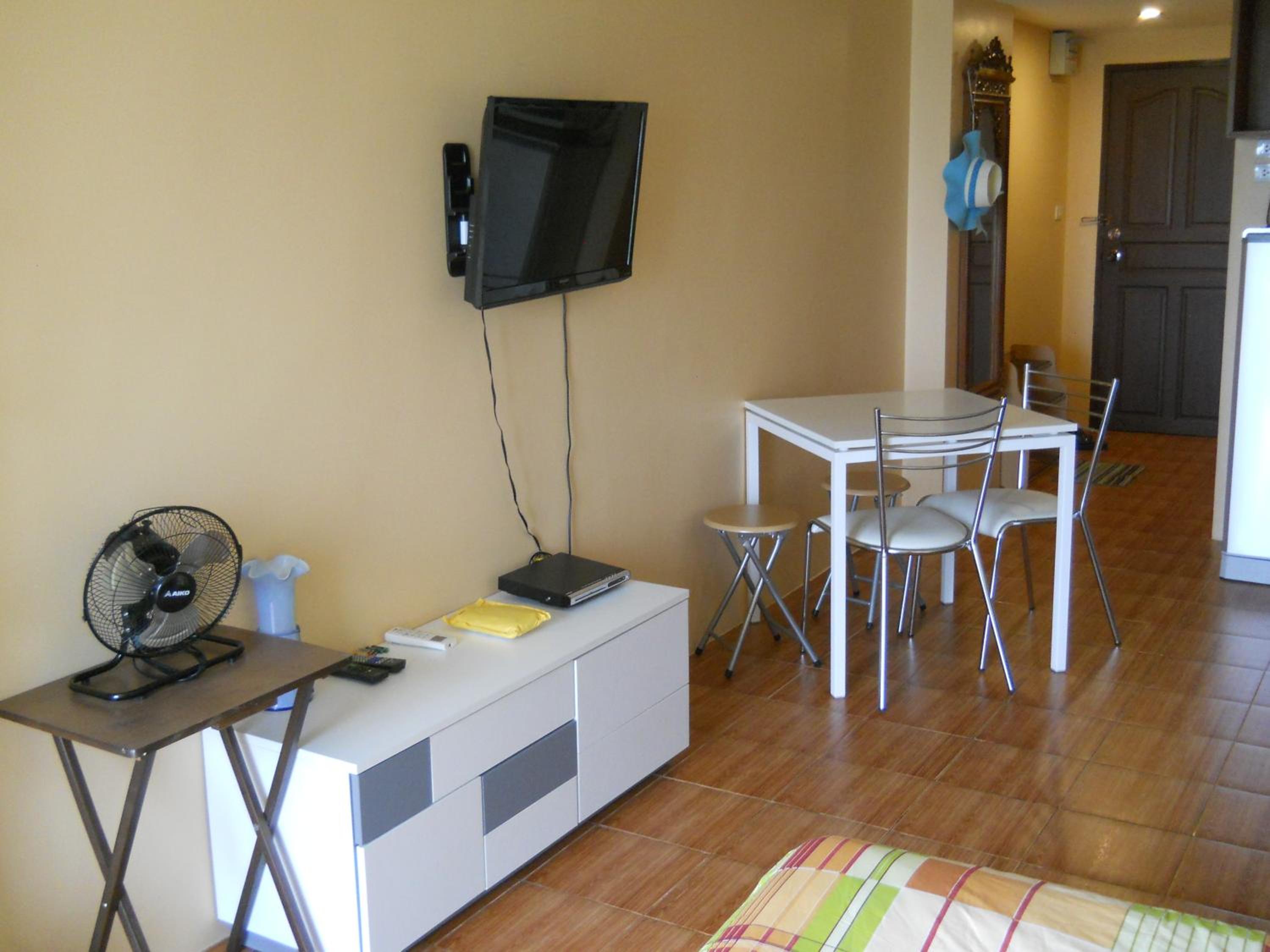 Photo 18