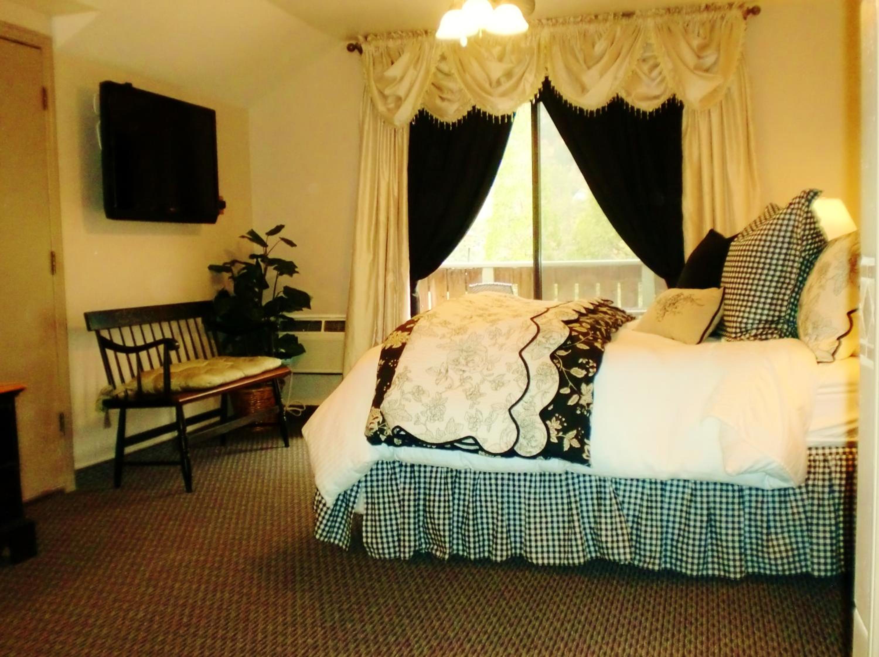 The North Shore Inn