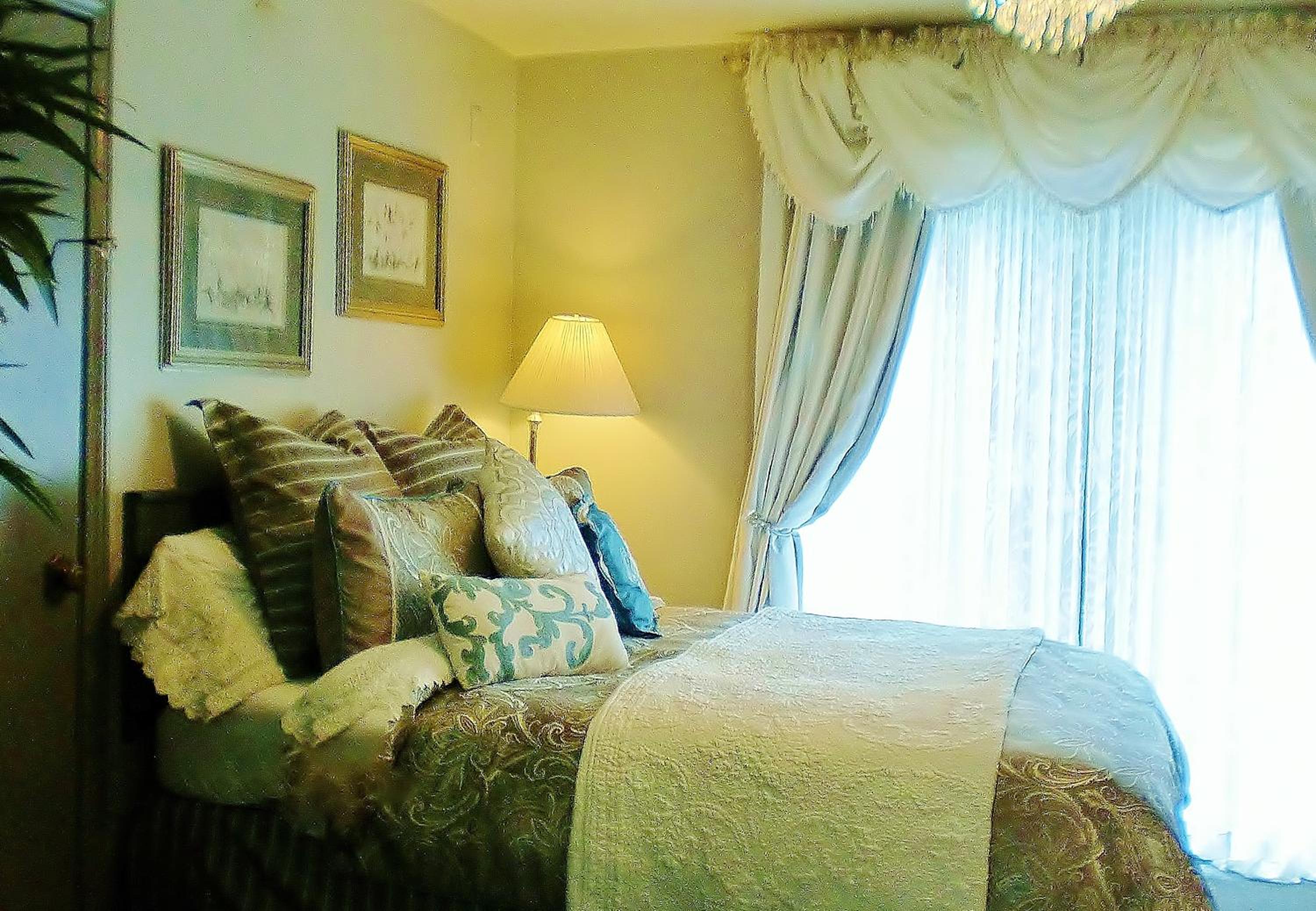 The North Shore Inn