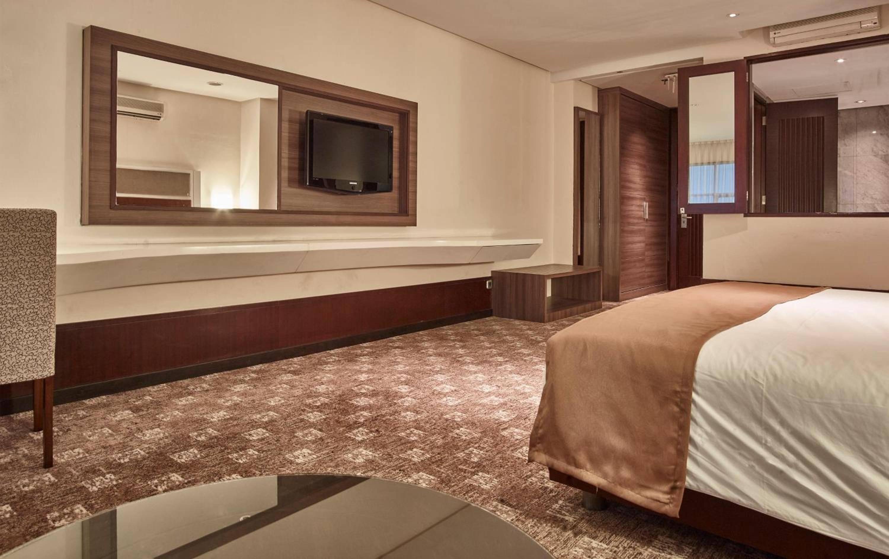 President Executive Club, photo 14
