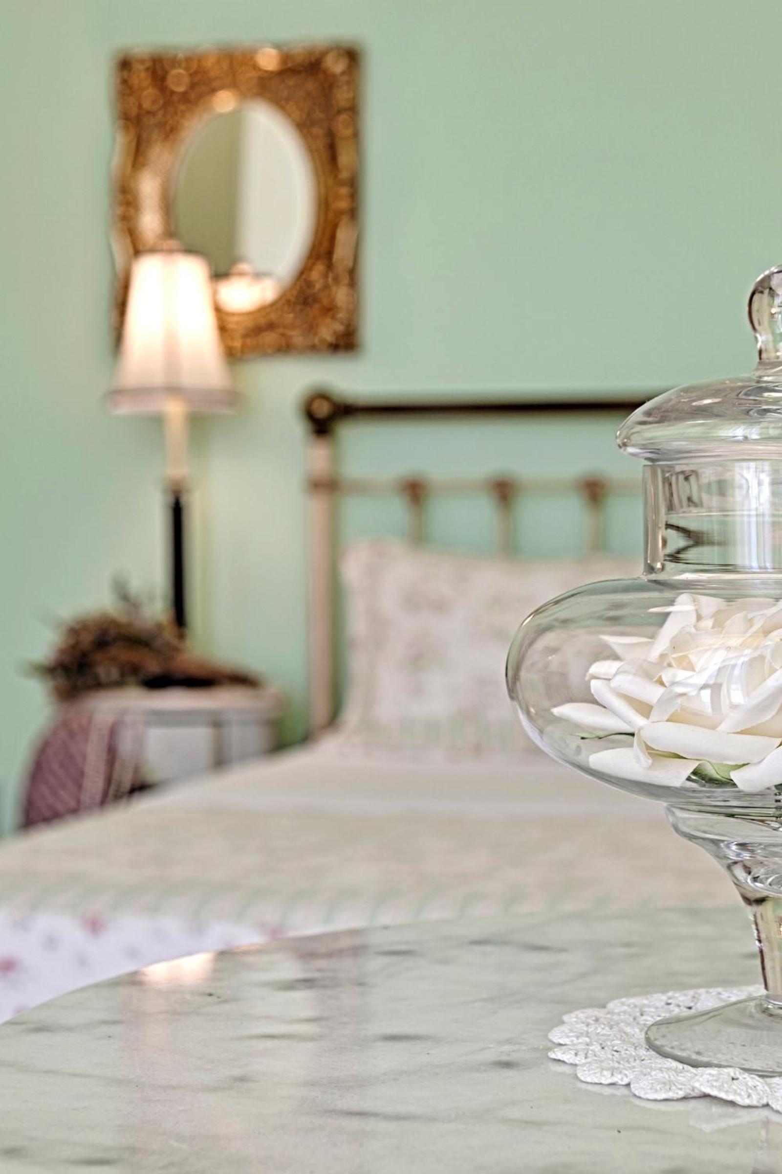 Antouanetta Apartments