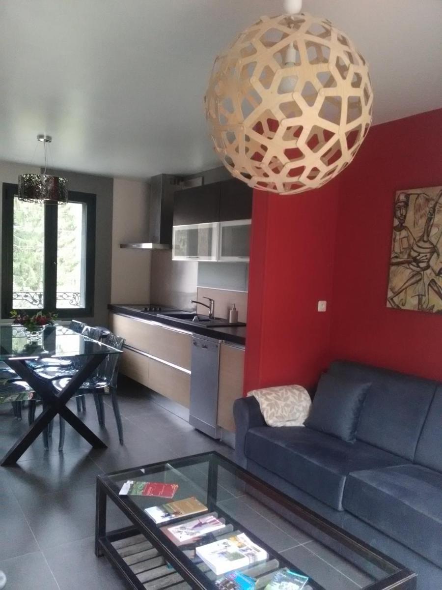 L'Eugenie - Property Image 2