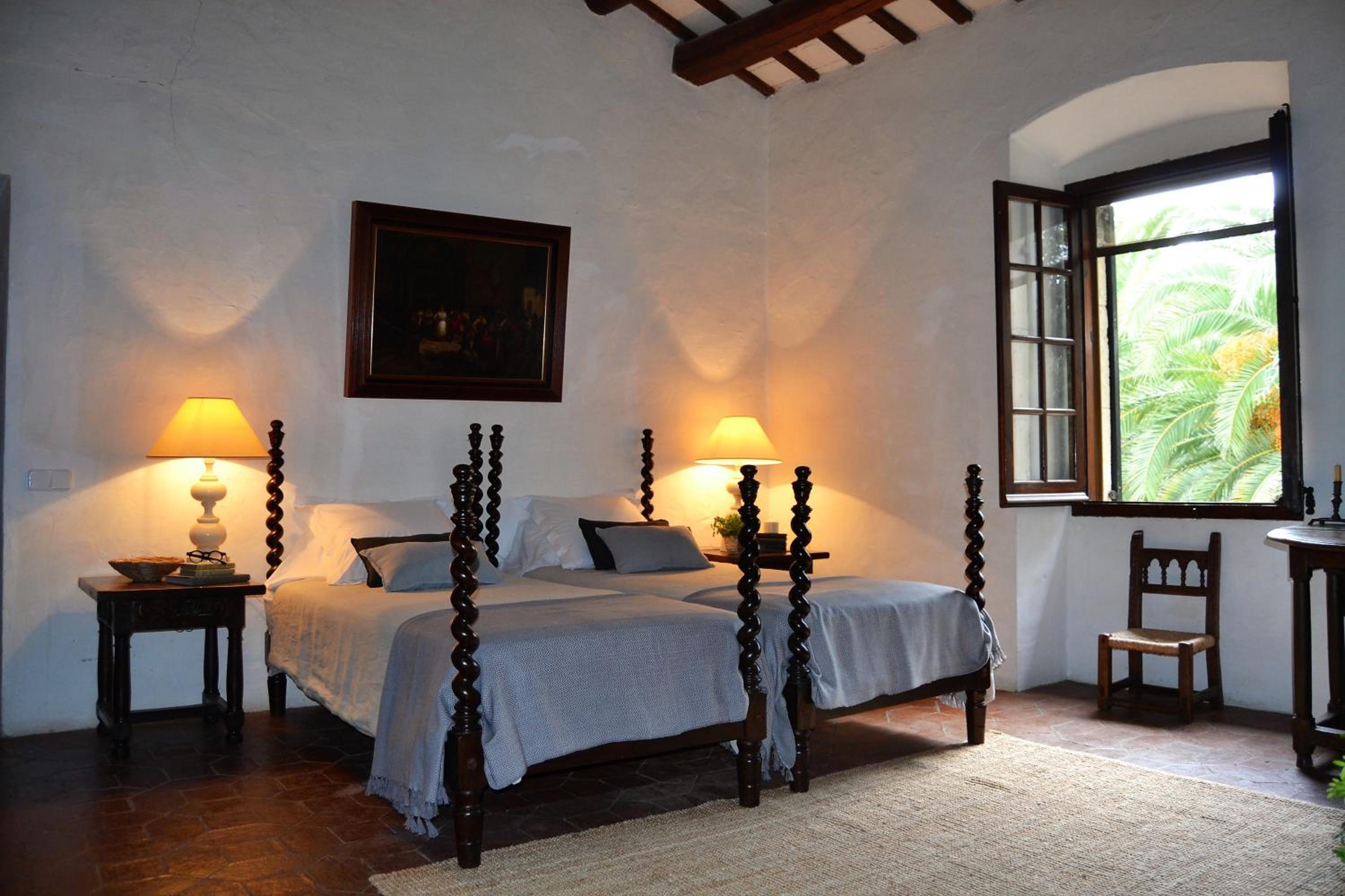 Masia Sitges Mas Peirot Geniune Farmhouse 20 min walk from beaches 60 Heactares of Wine Fields Garden AC Until 18 people view 2