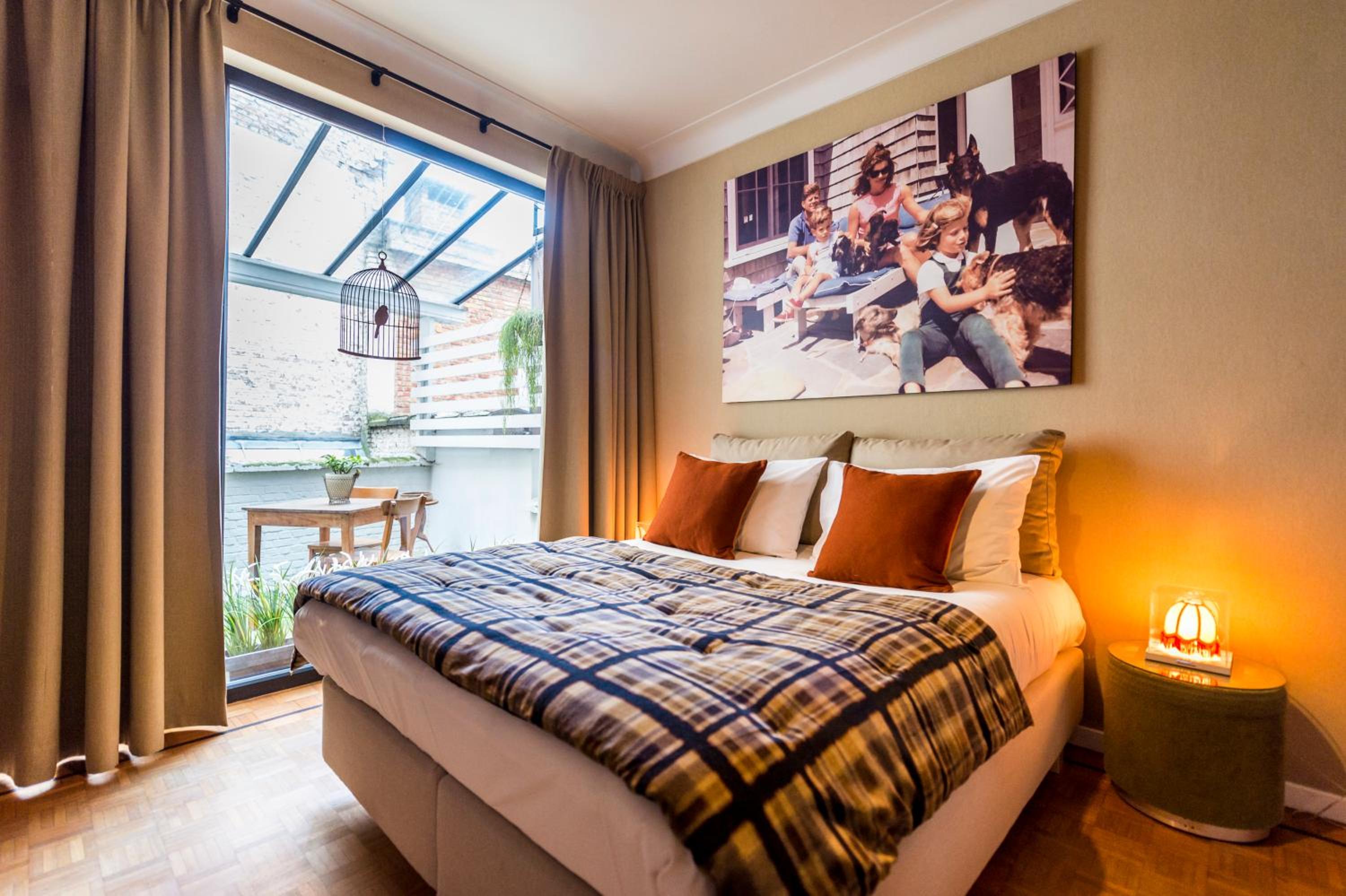 A Place Antwerp - Boutique Suites & Flats - Vrijdagmarkt 1 view 2