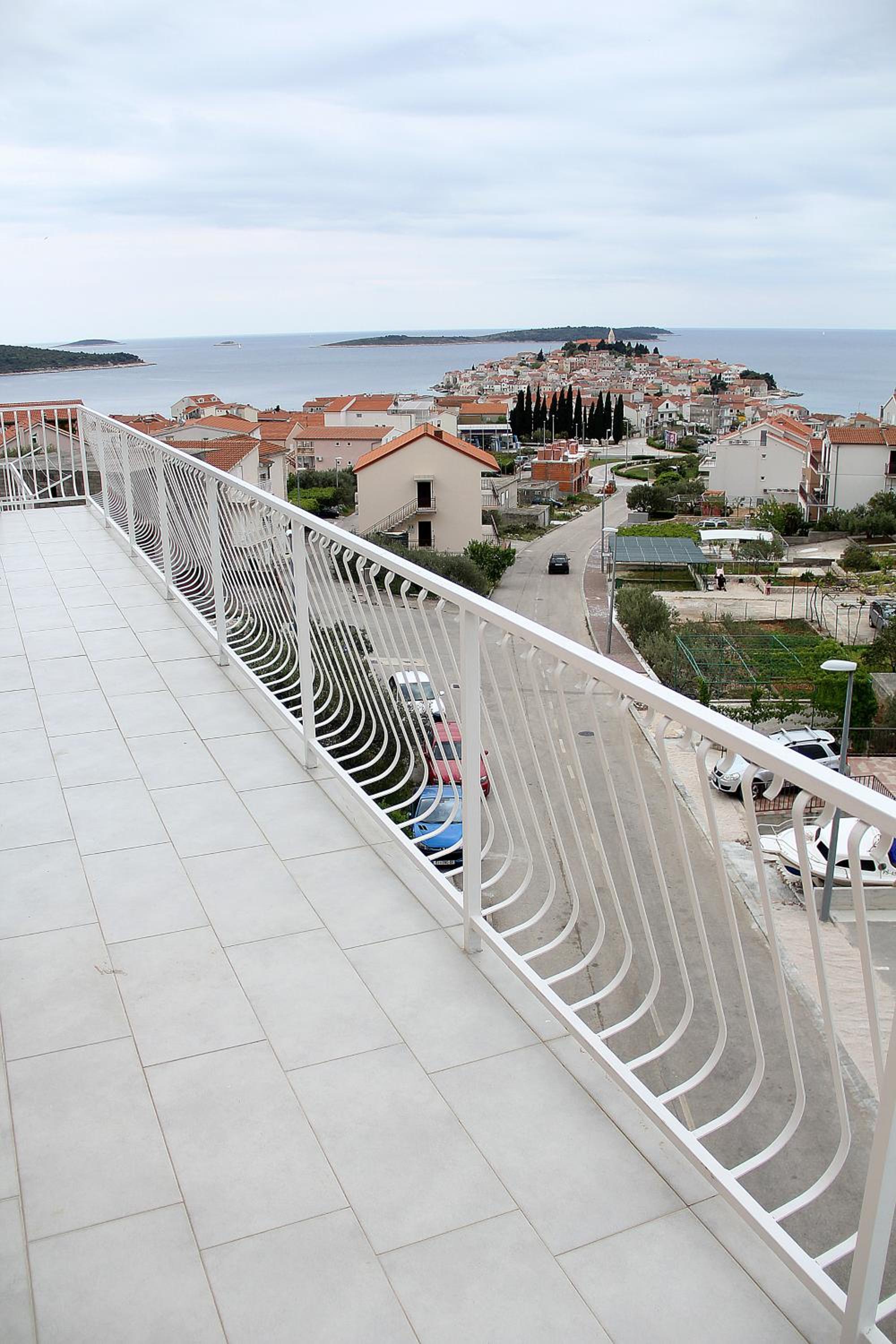Photo 44