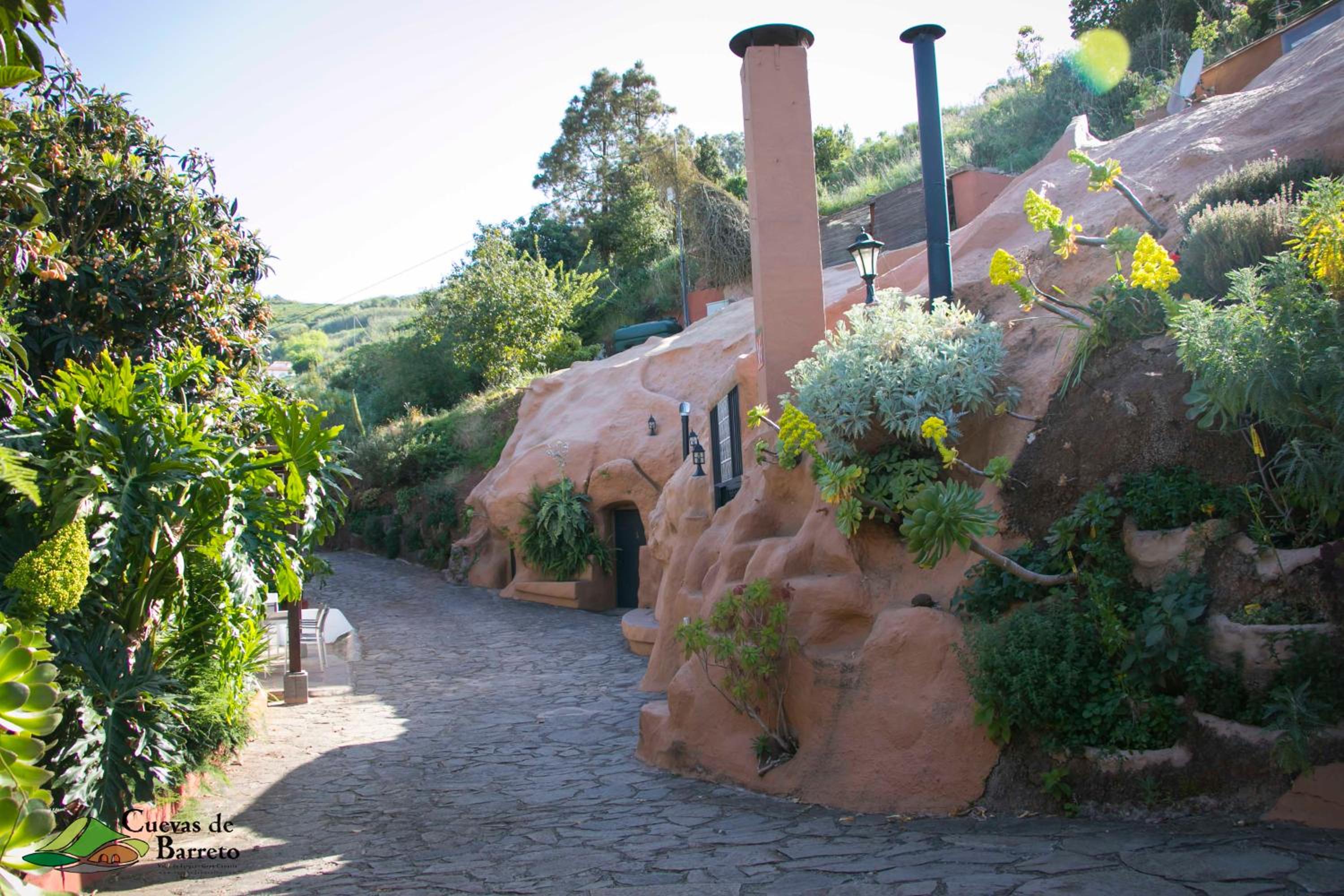 Cuevas De Barreto view 2