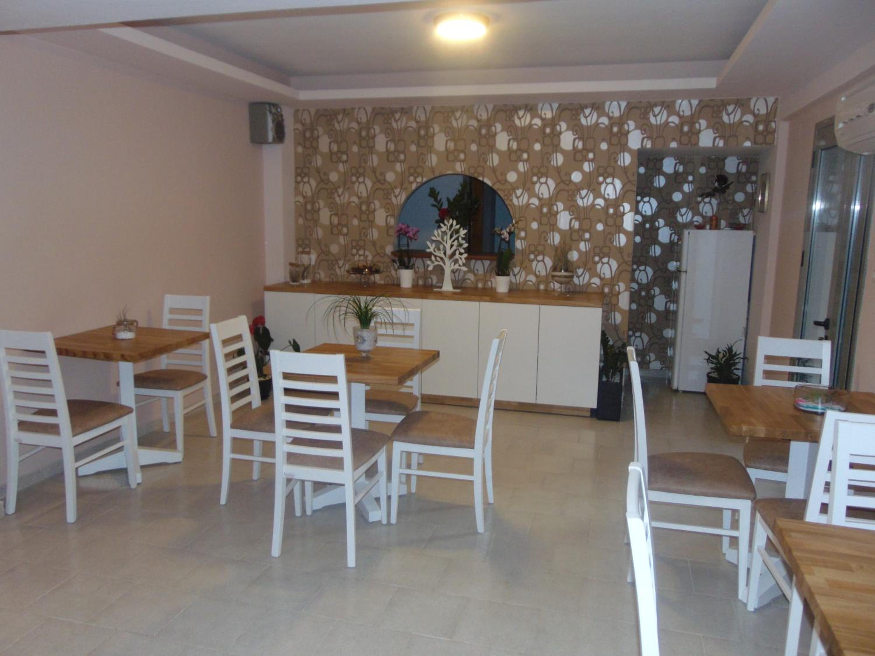 Avra
