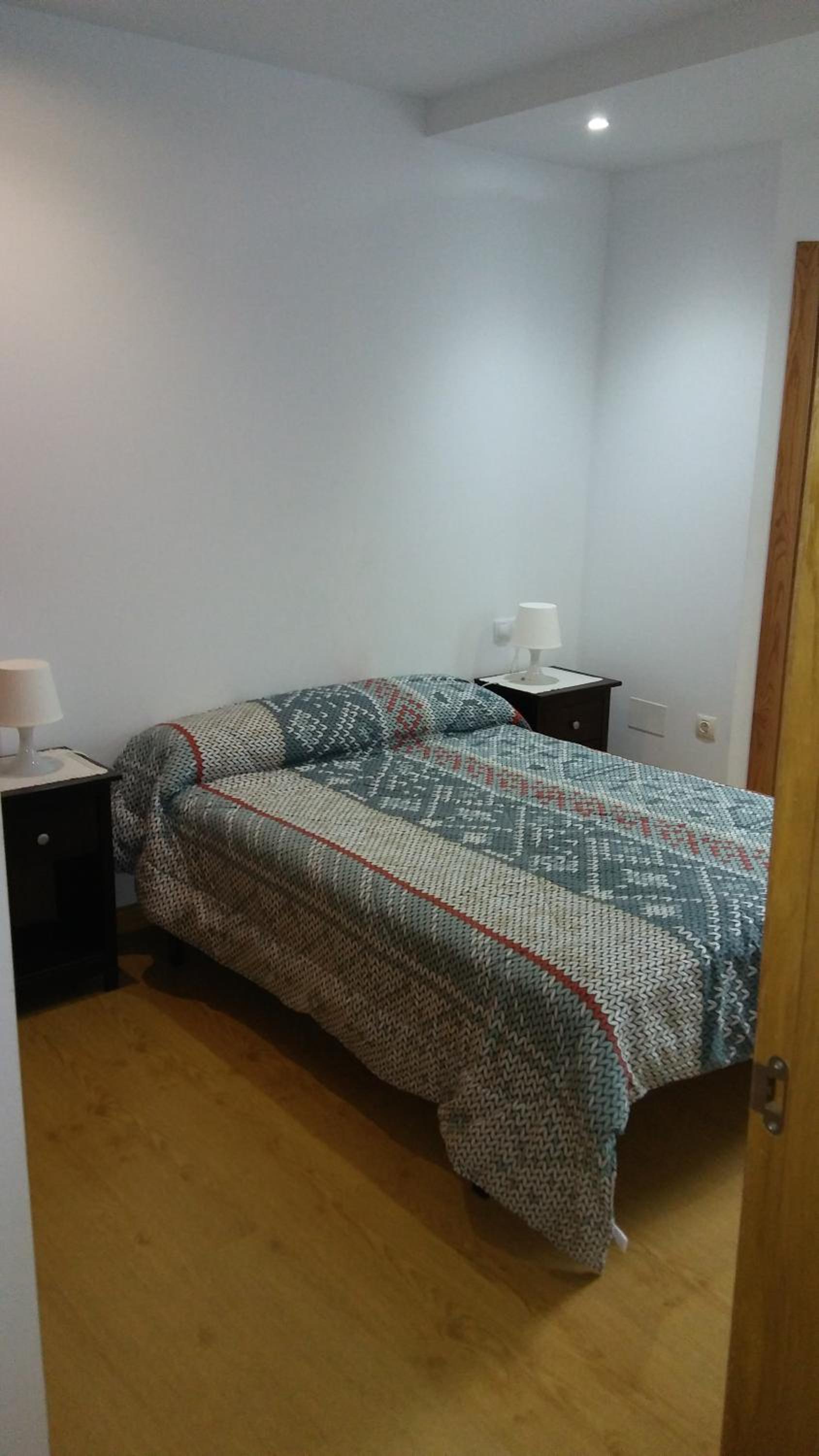 Apartamento con balcón view 2
