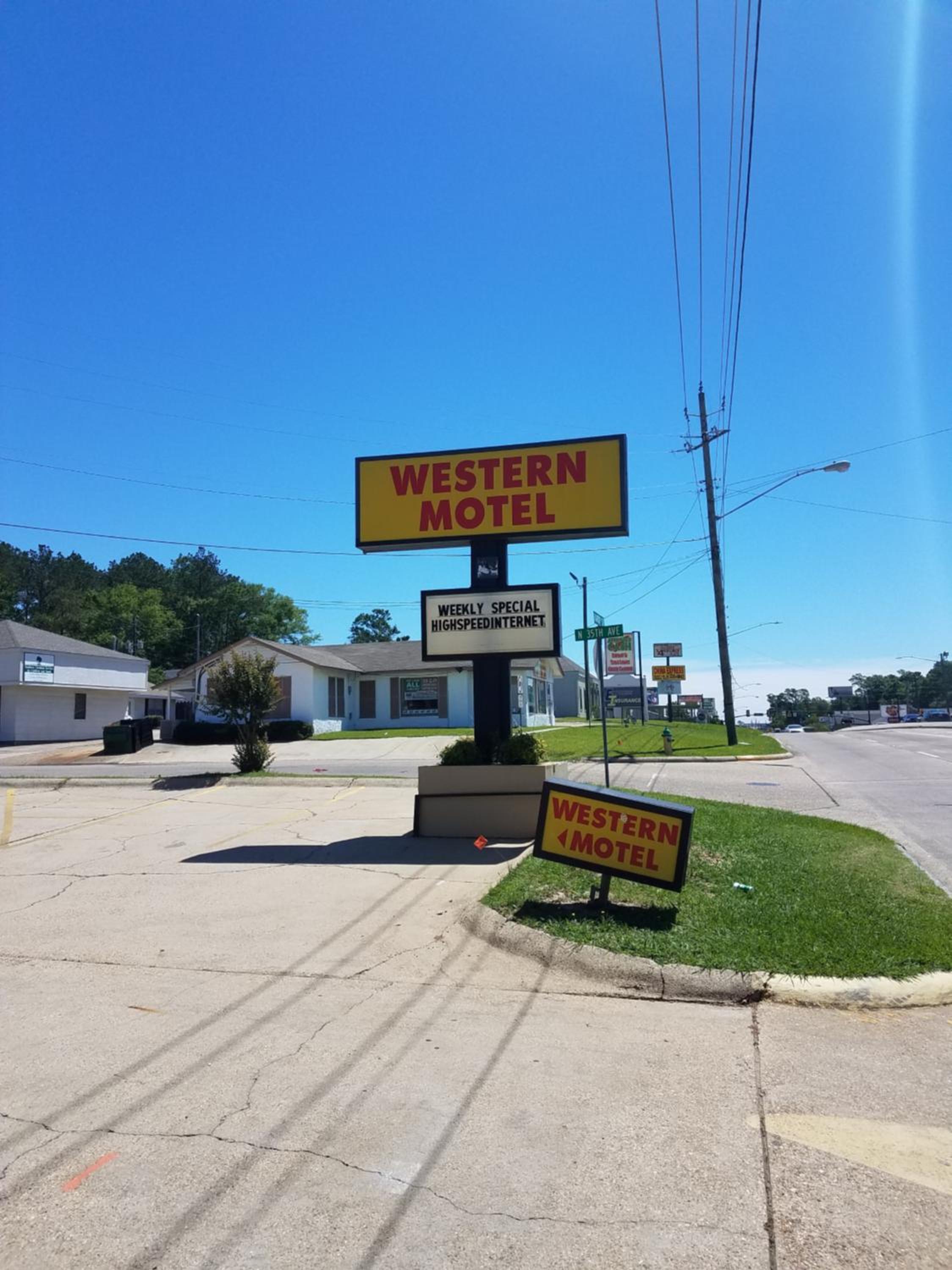 Western Motel By OYO Hattiesburg view 2