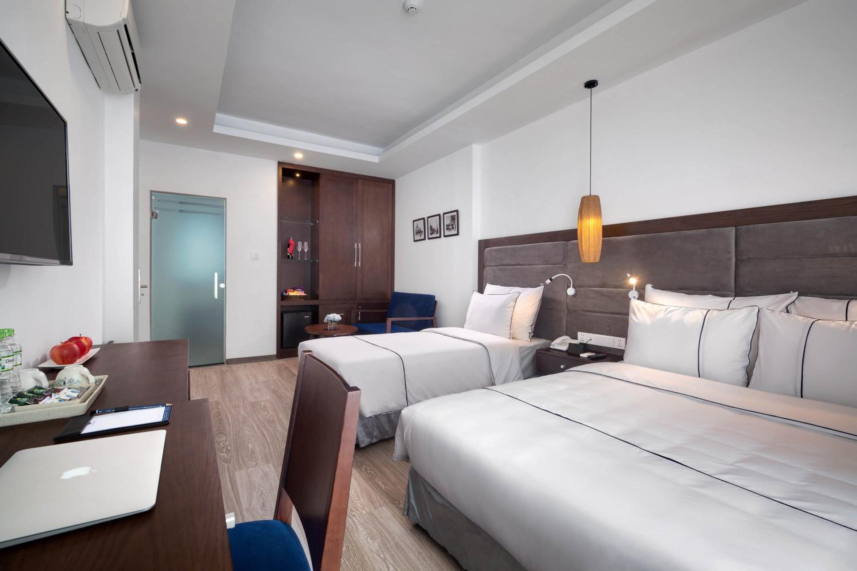 Bonsella Hotel photo 2