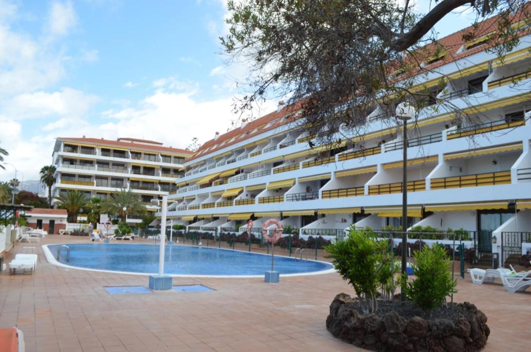 Hotel Apartment Sunflower - Image 1