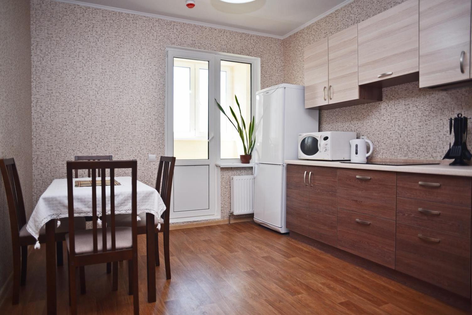 Kiev Sophii Rusovoi Apartment view 3