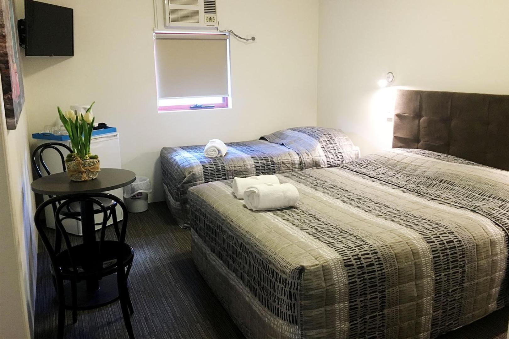 Arena Hotel (formerly Sleep Express Motel)