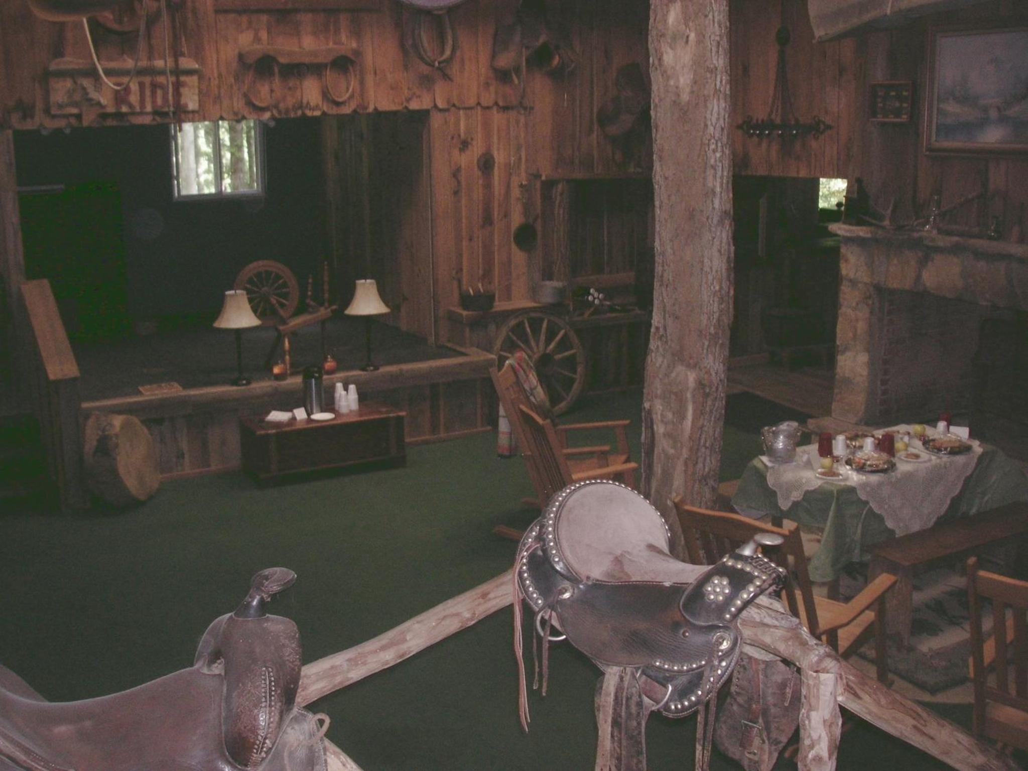 Arrowmont Stables & Cabins