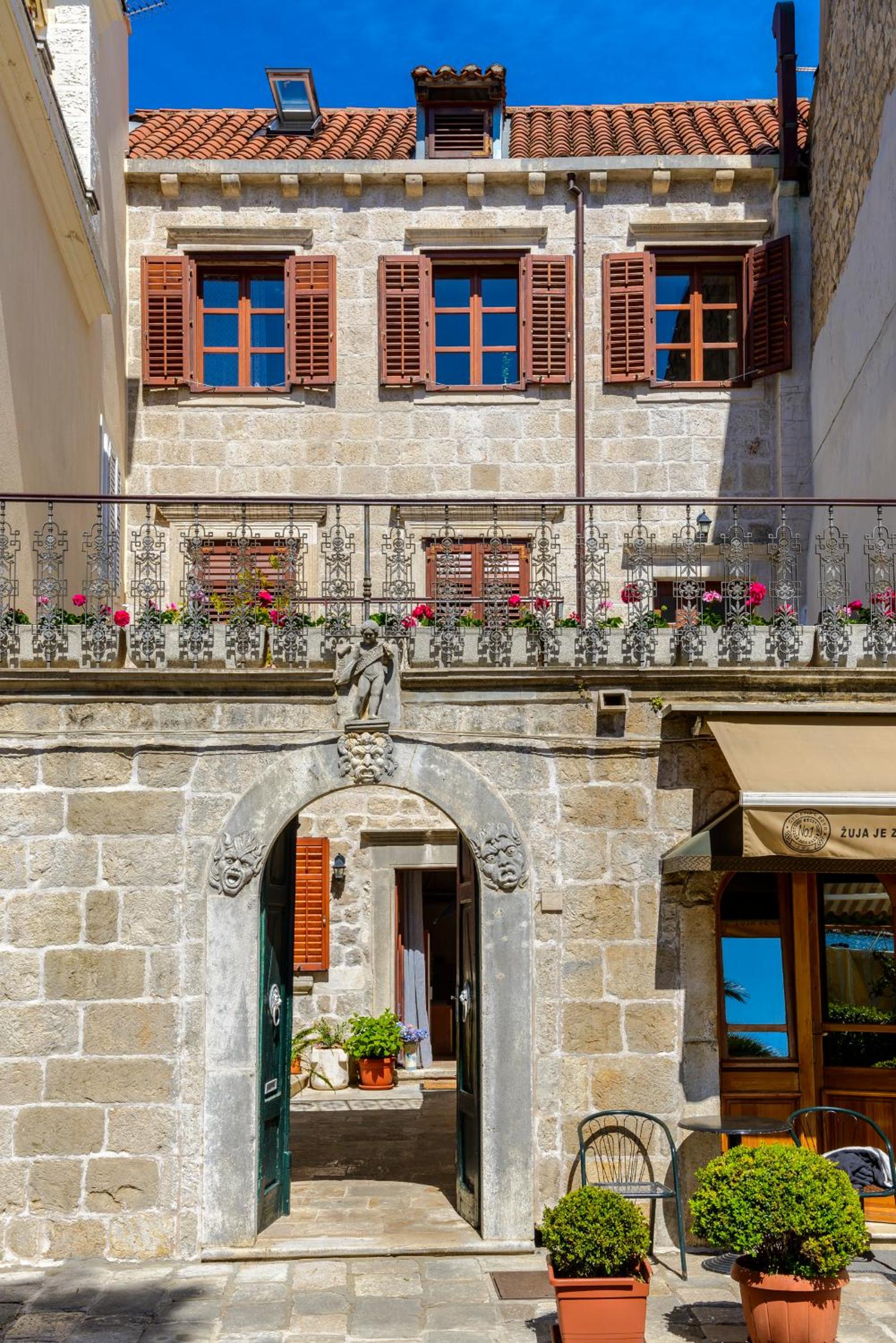 Hotel Apartment Riva Cavtat - Image 1