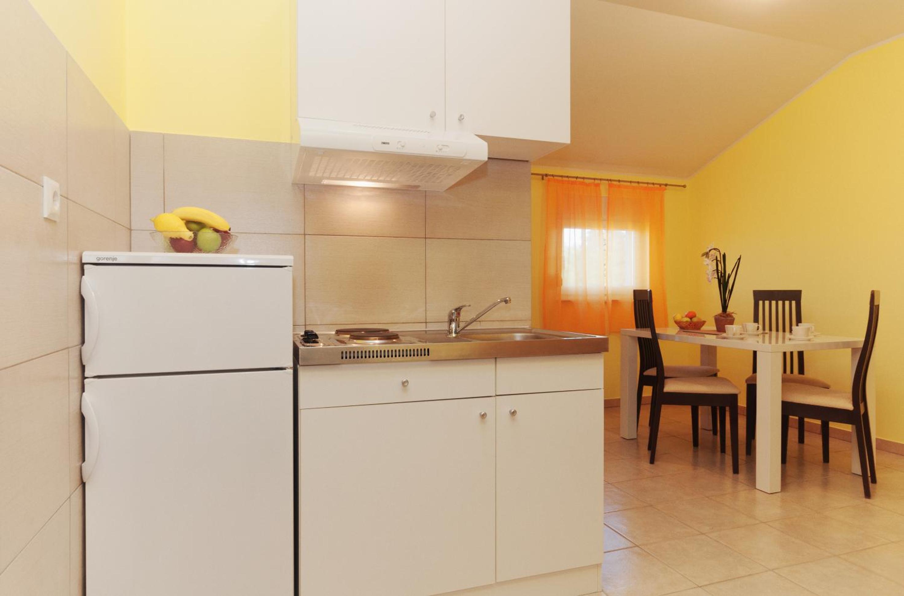 Apartments Mara