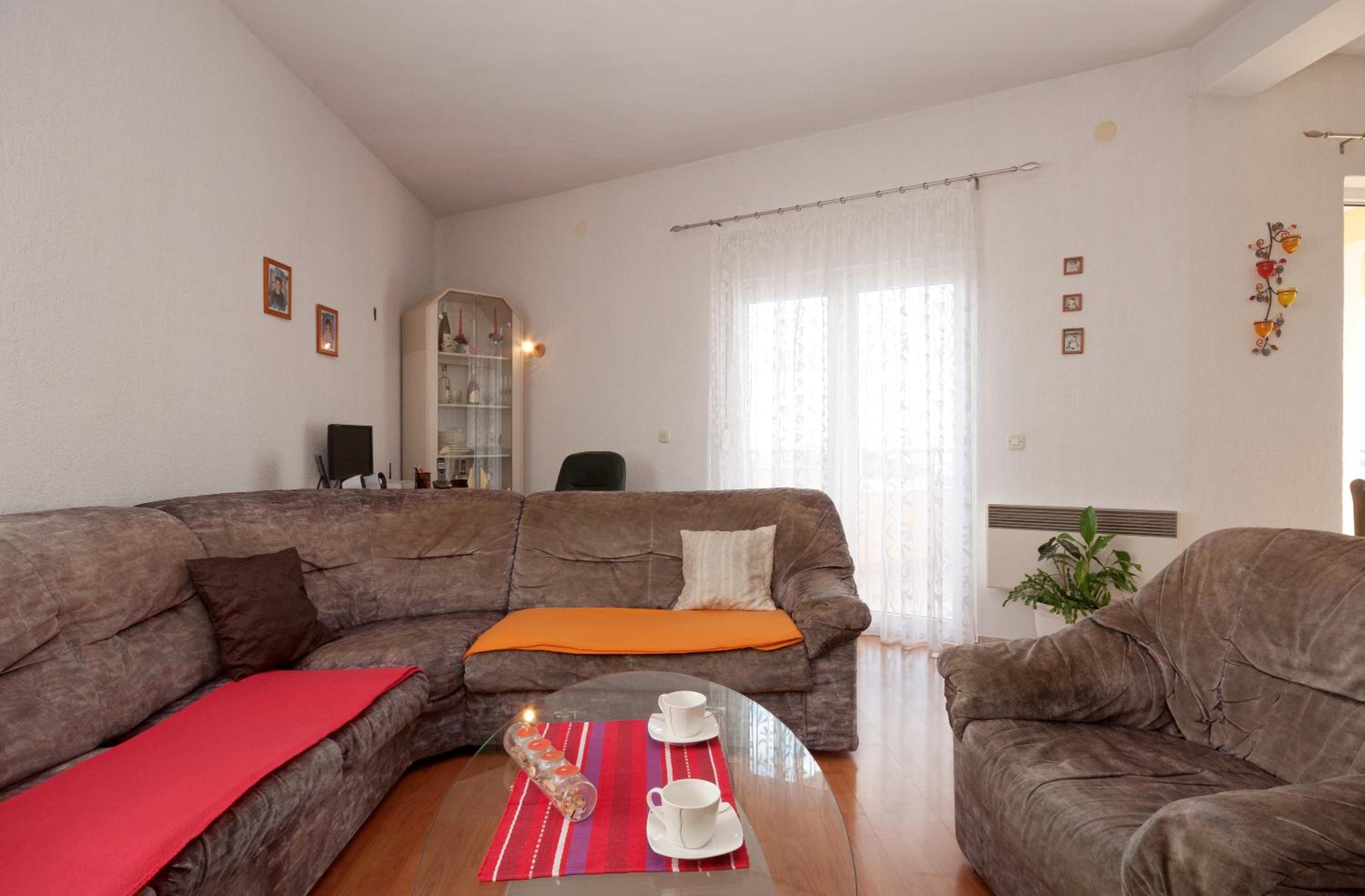 Apartments Mara