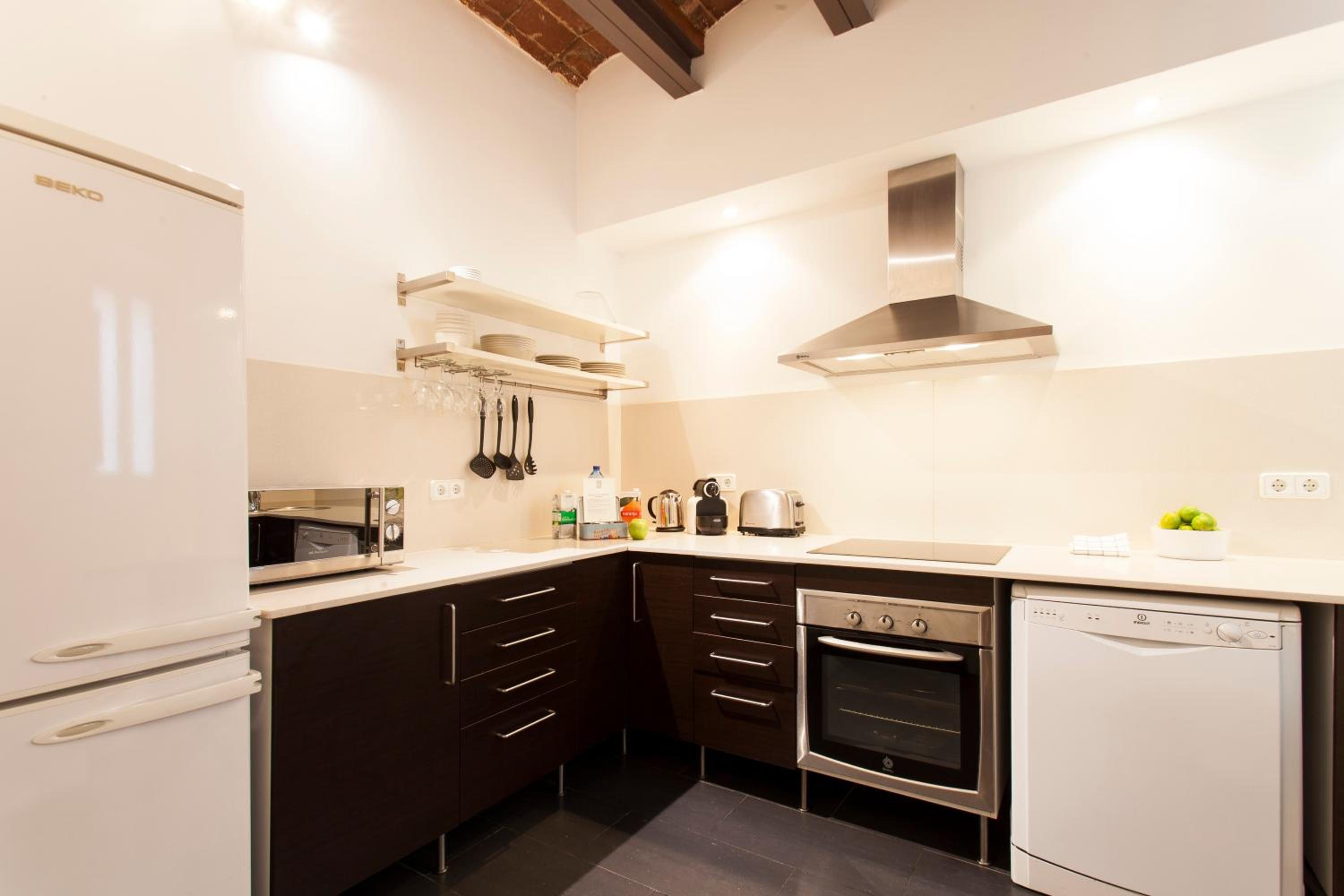 Fuster Apartments by Aspasios