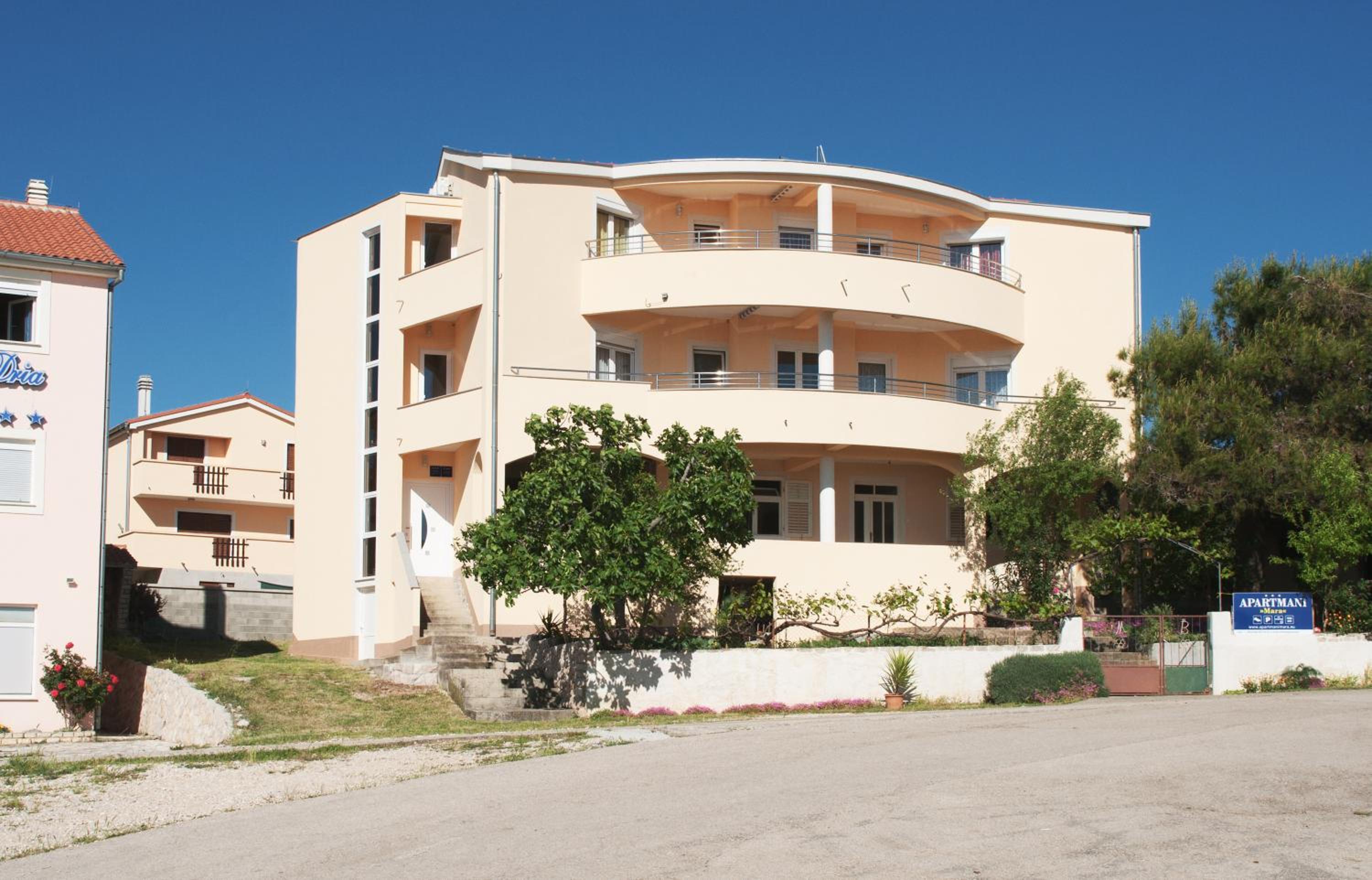 Apartments Mara