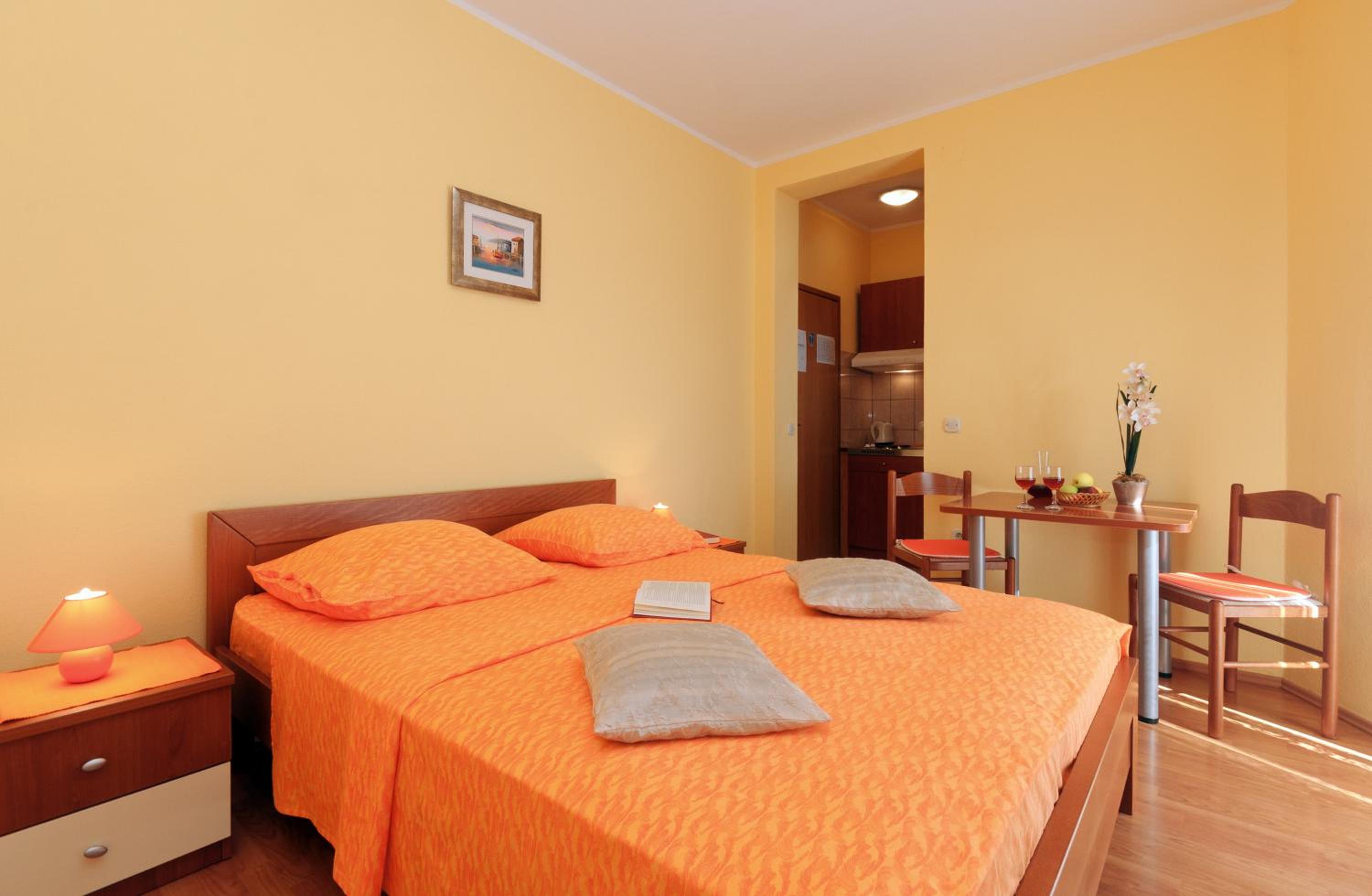 Apartments Mara