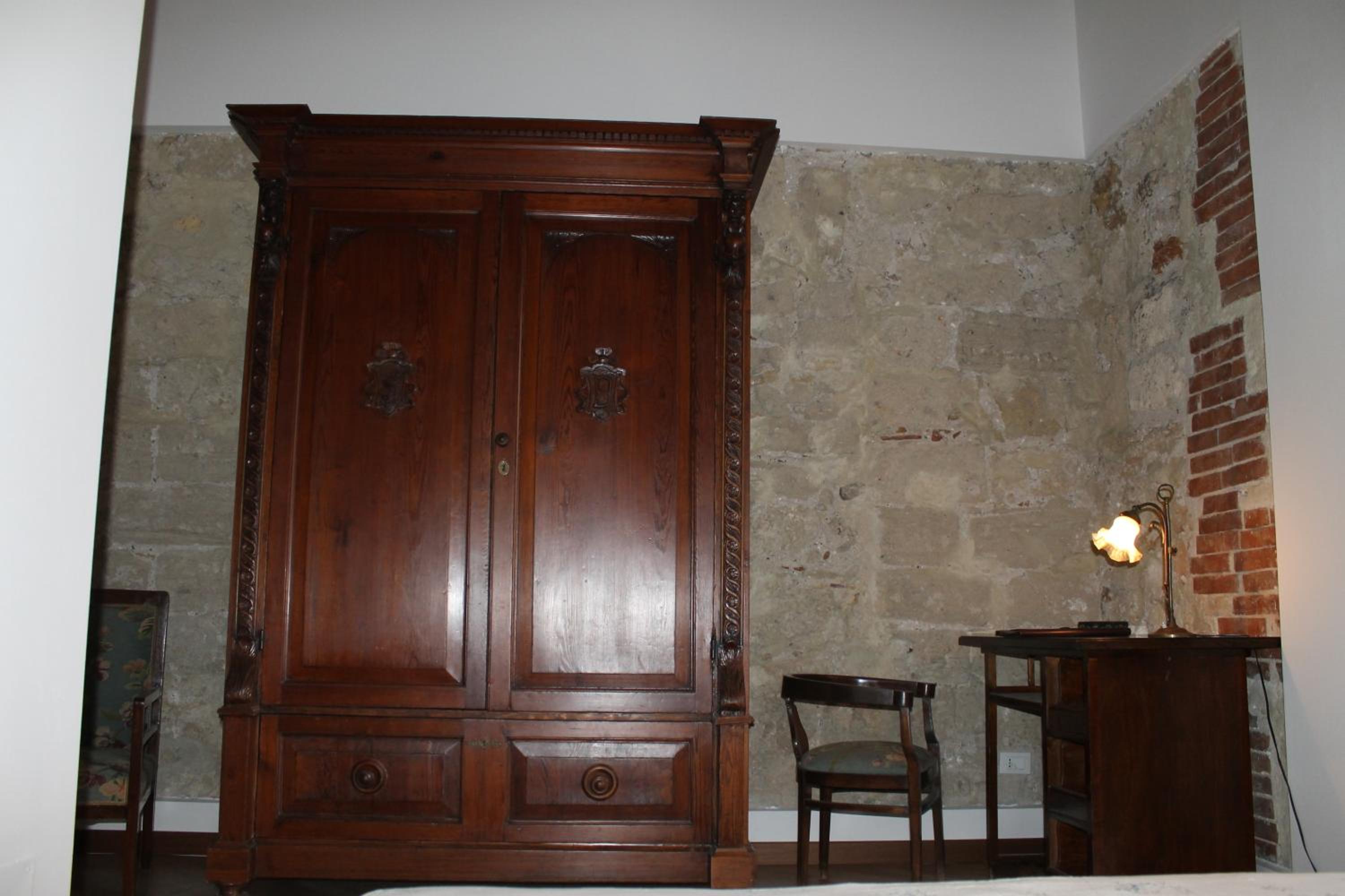 3Sisters Apartments