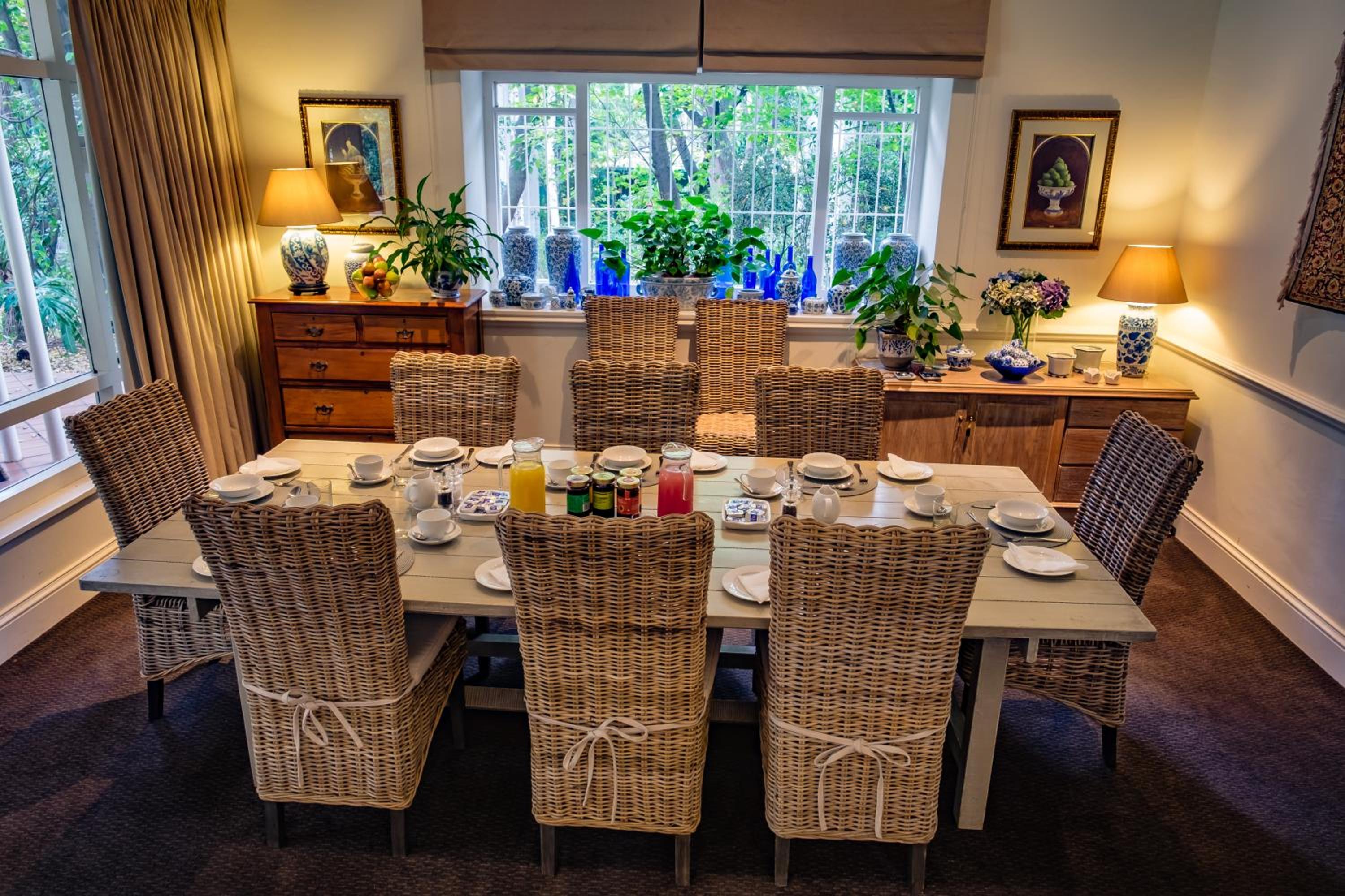dining