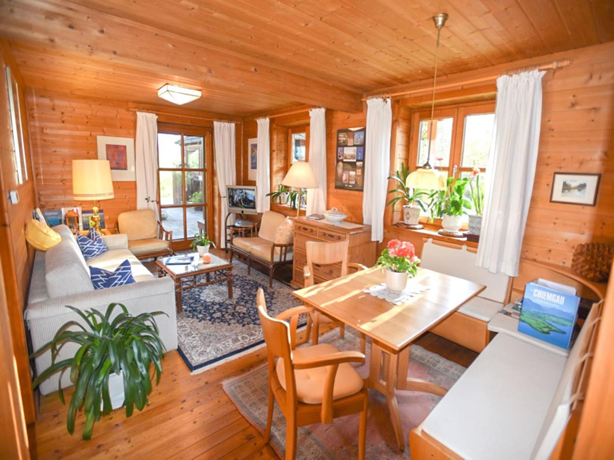 Chiemsee-Ferienwohnungen - Property Image 7