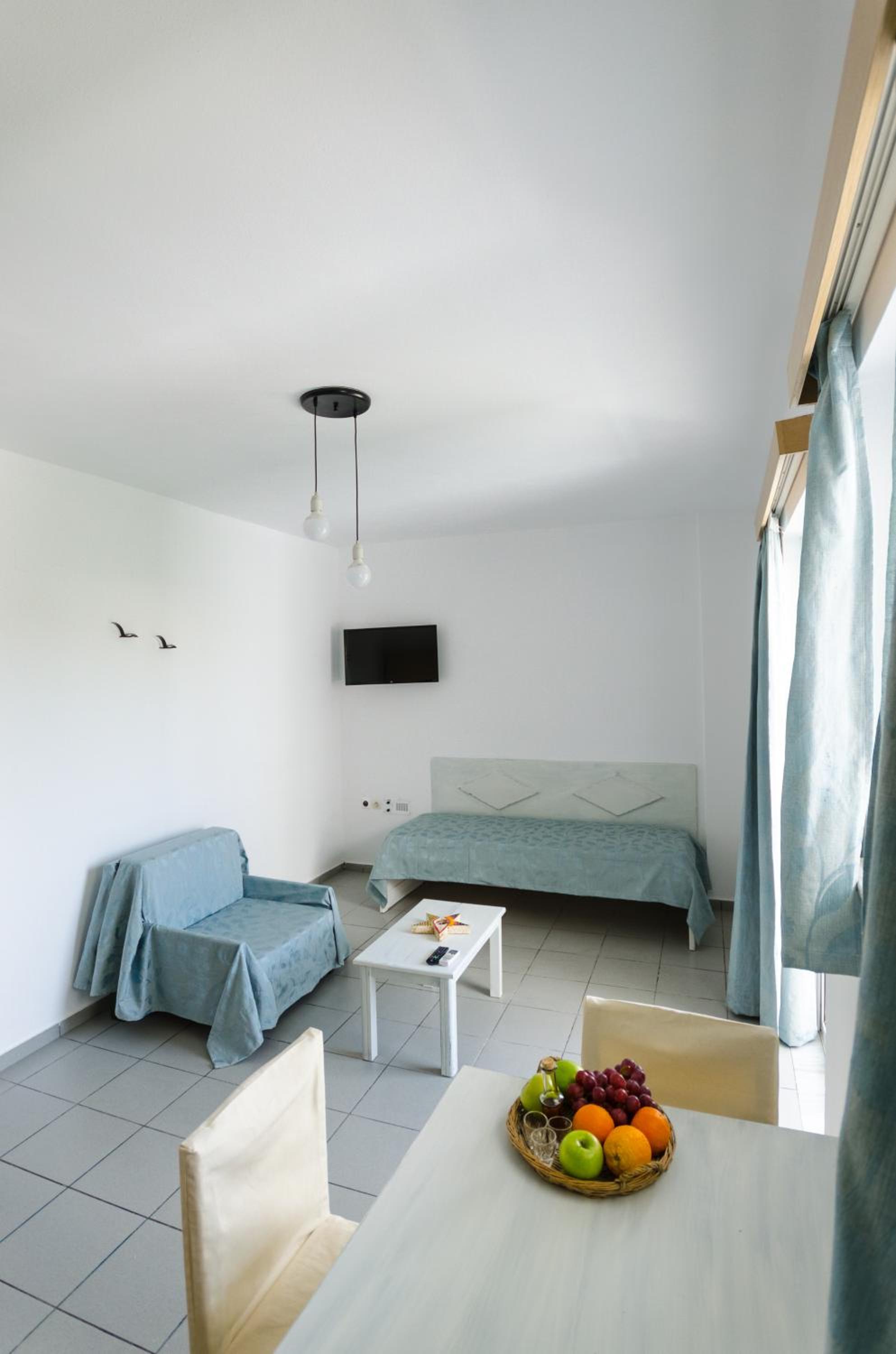 Happiness Apartments