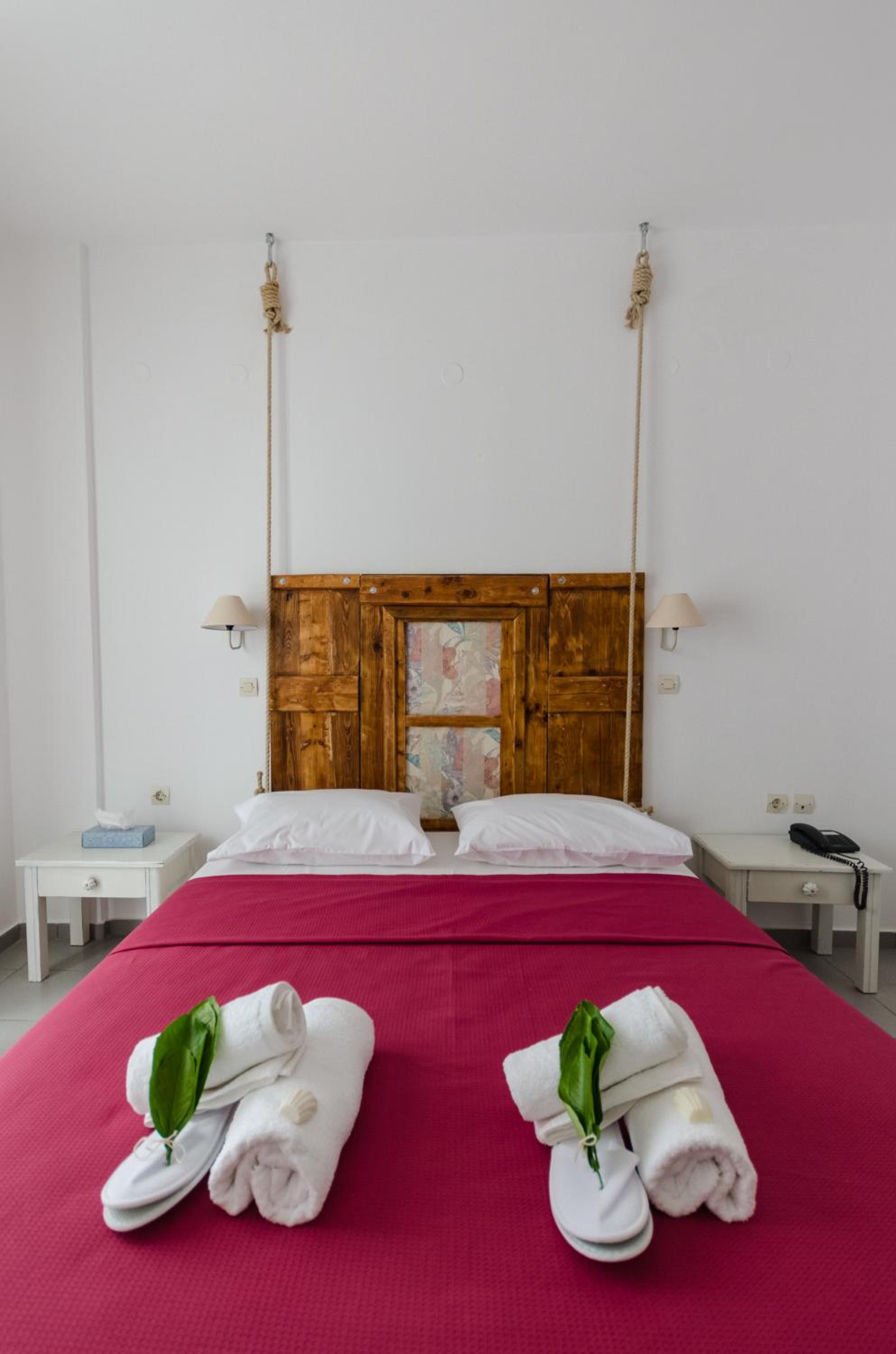 Happiness Apartments