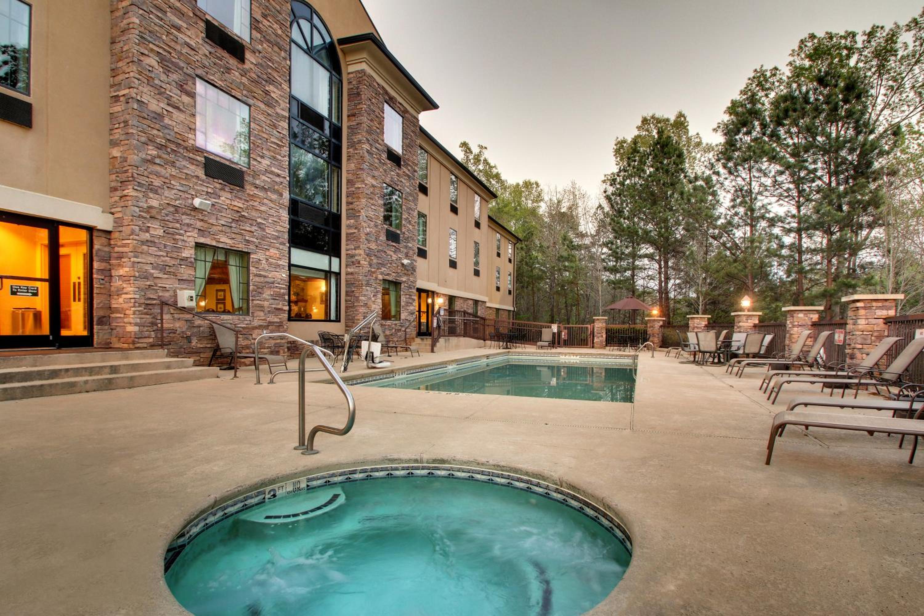 The Lodge on Lake Oconee - Property Image 7