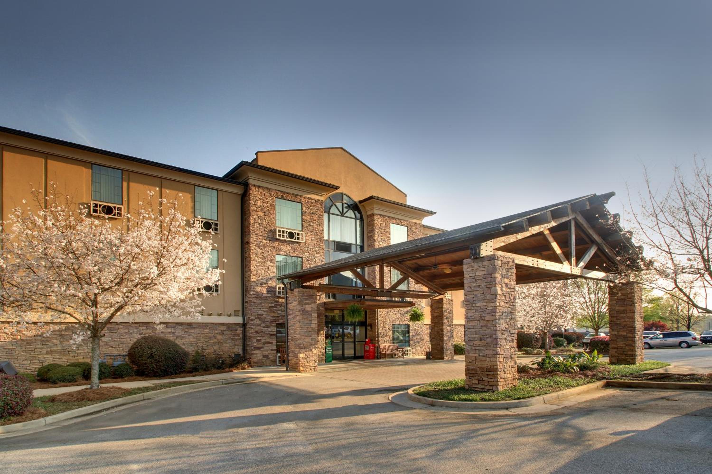 The Lodge on Lake Oconee - Property Image 10