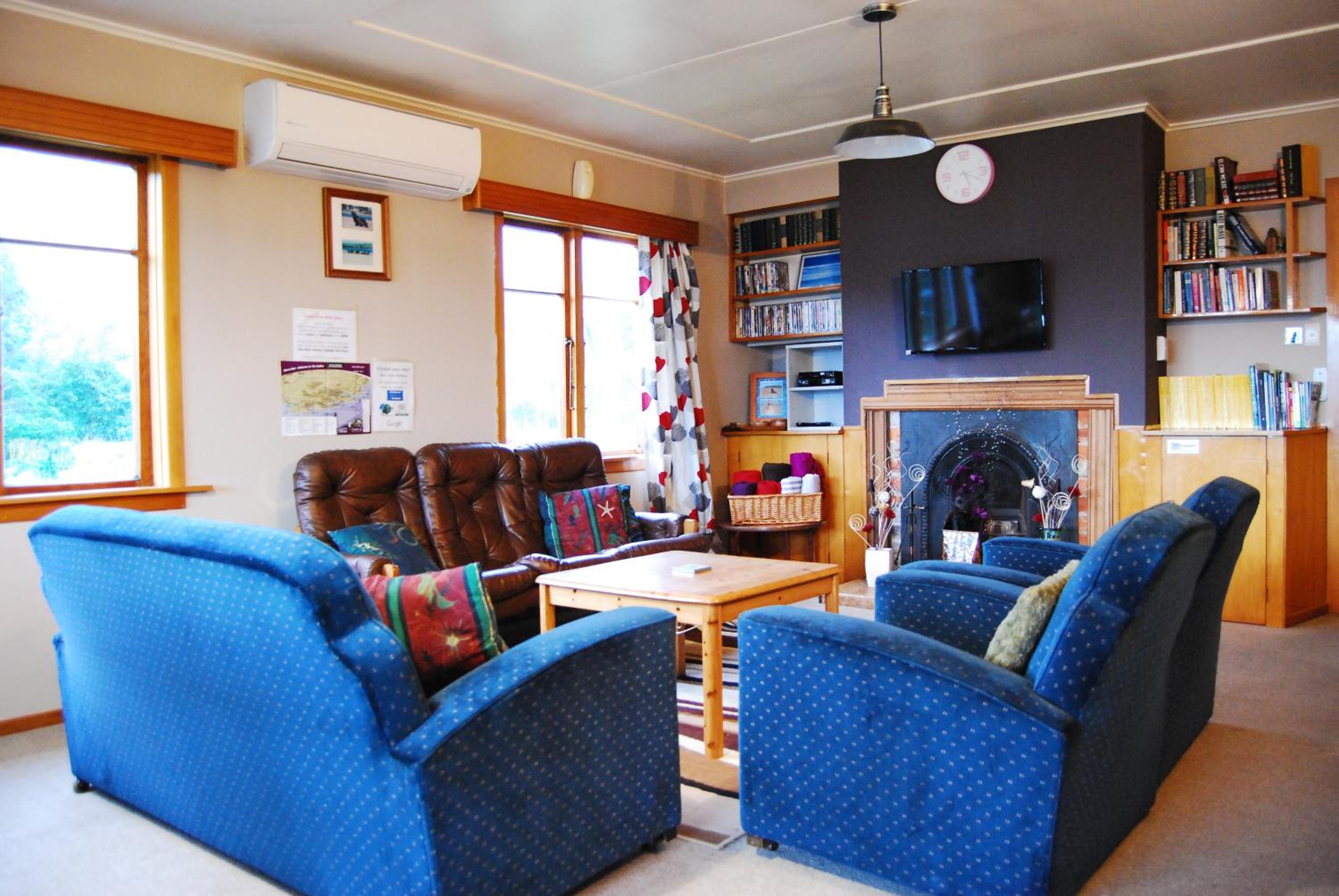 Surat Bay Lodge, Motel and Backpackers