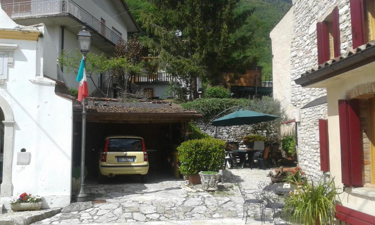 Sottocroda House view 5