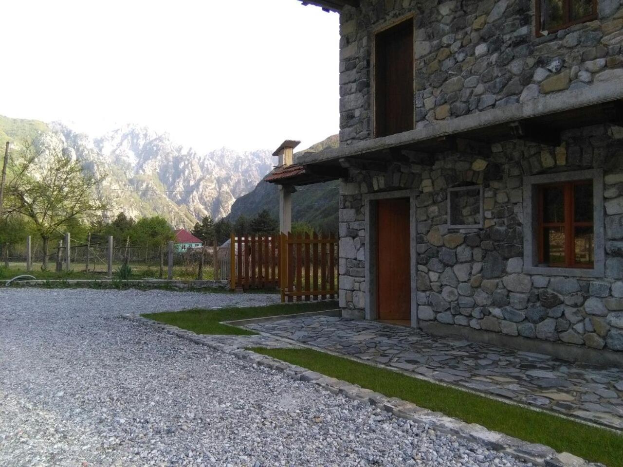 Guest House Flodisa