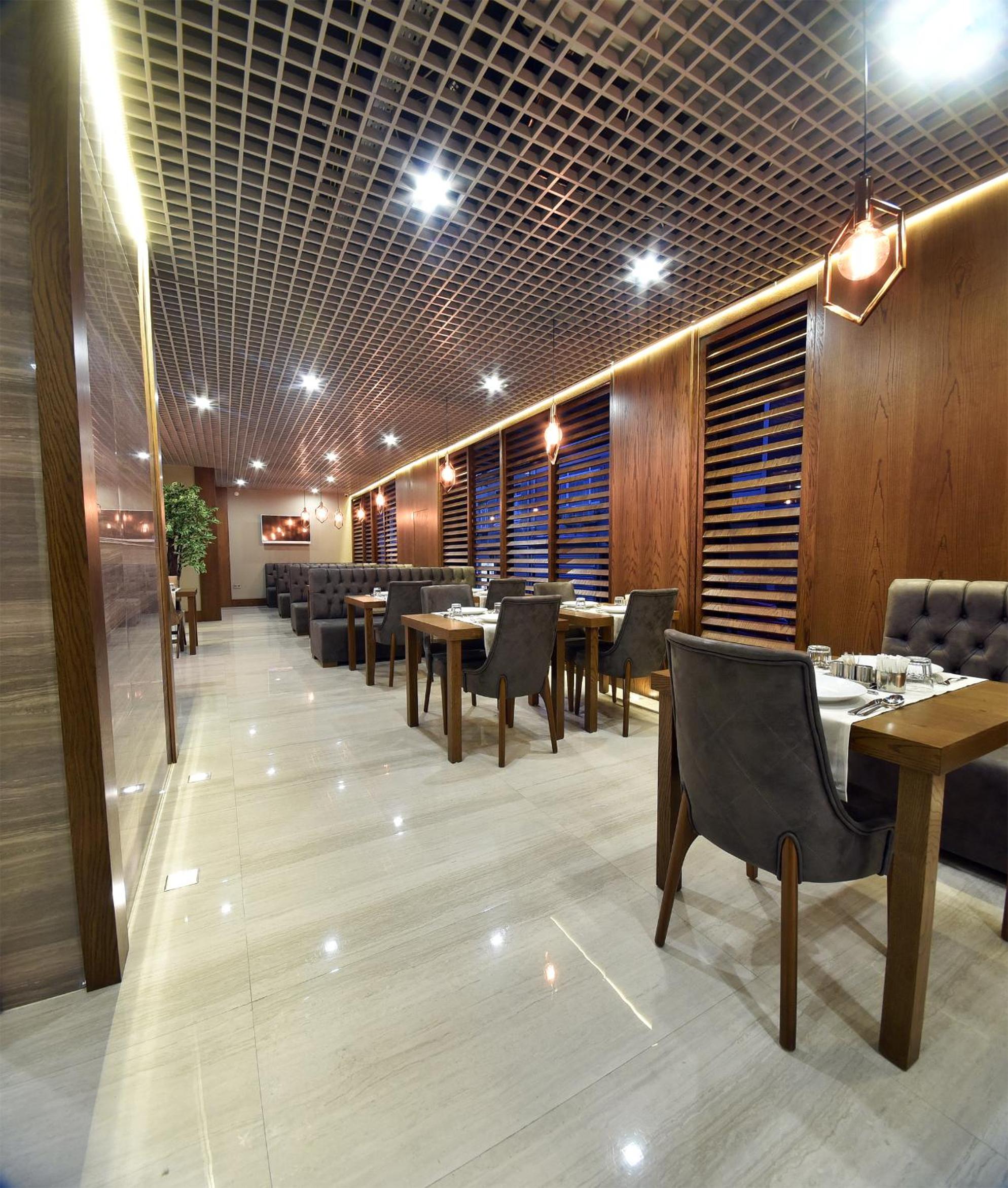 The Elegant Otel - Image 40