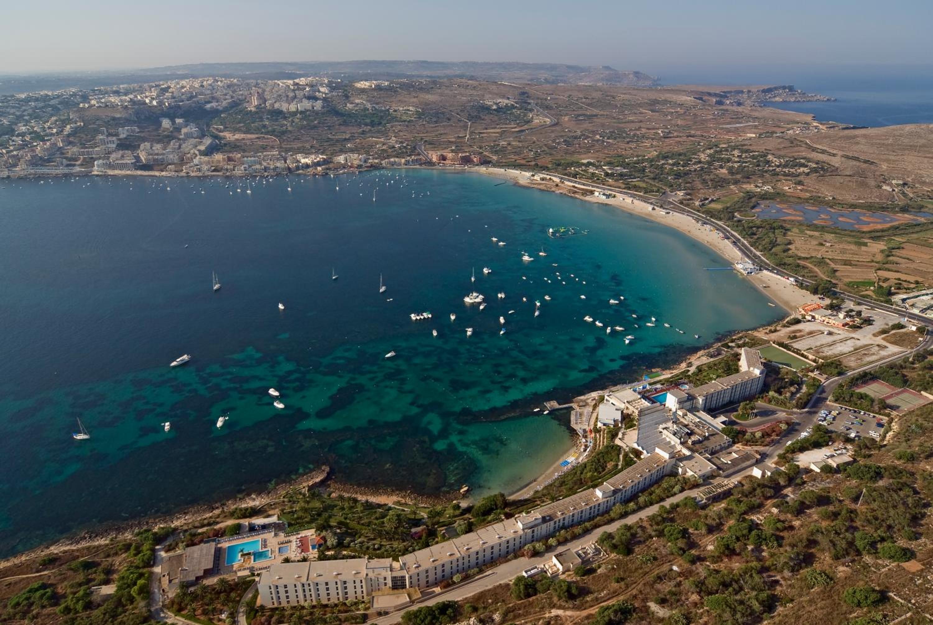 Blue Harbour Seafront with large terrace with panoramic sea views - by Getawaysmalta, photo 7