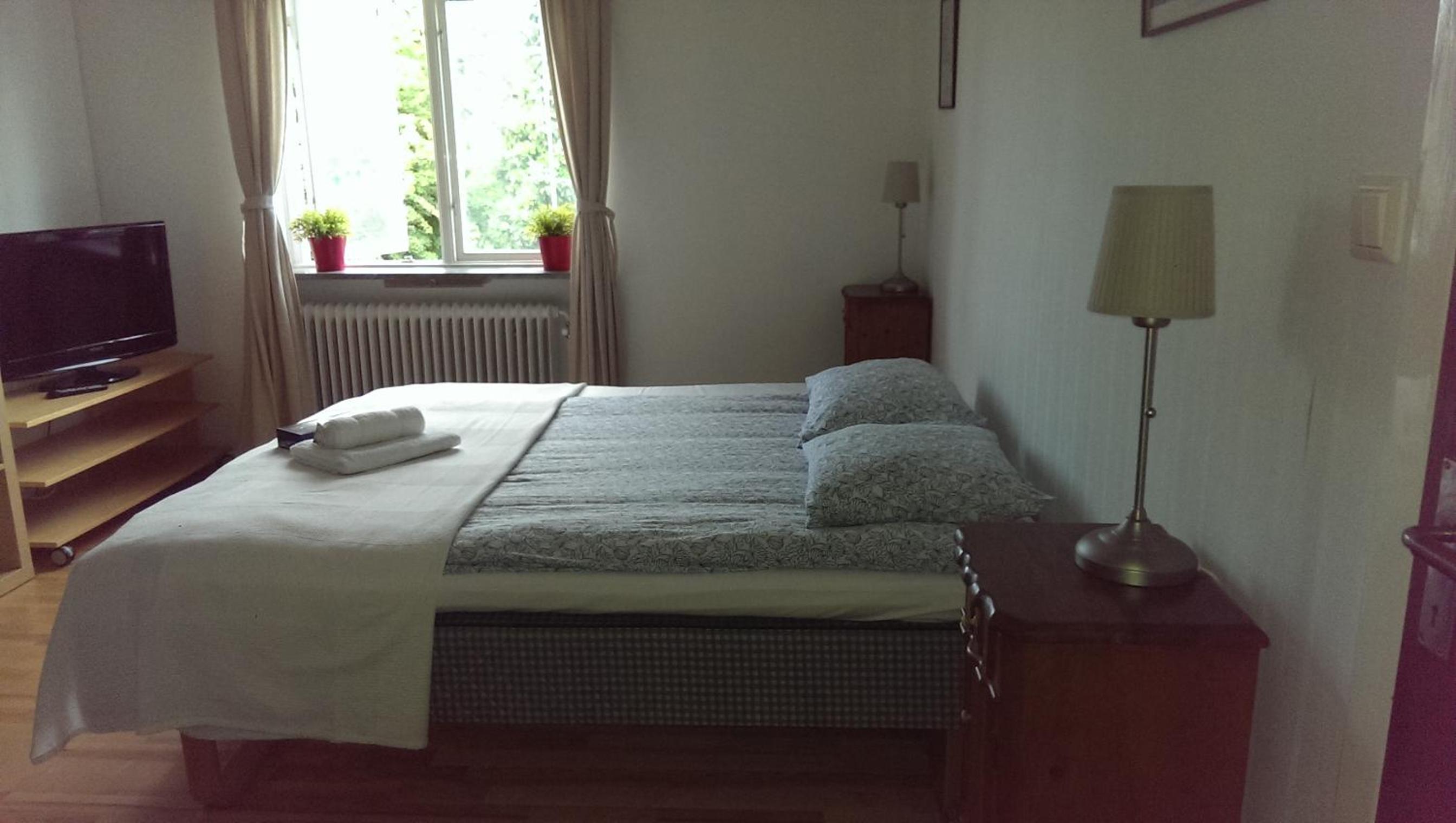 Villa Carlotta Apartments view 5