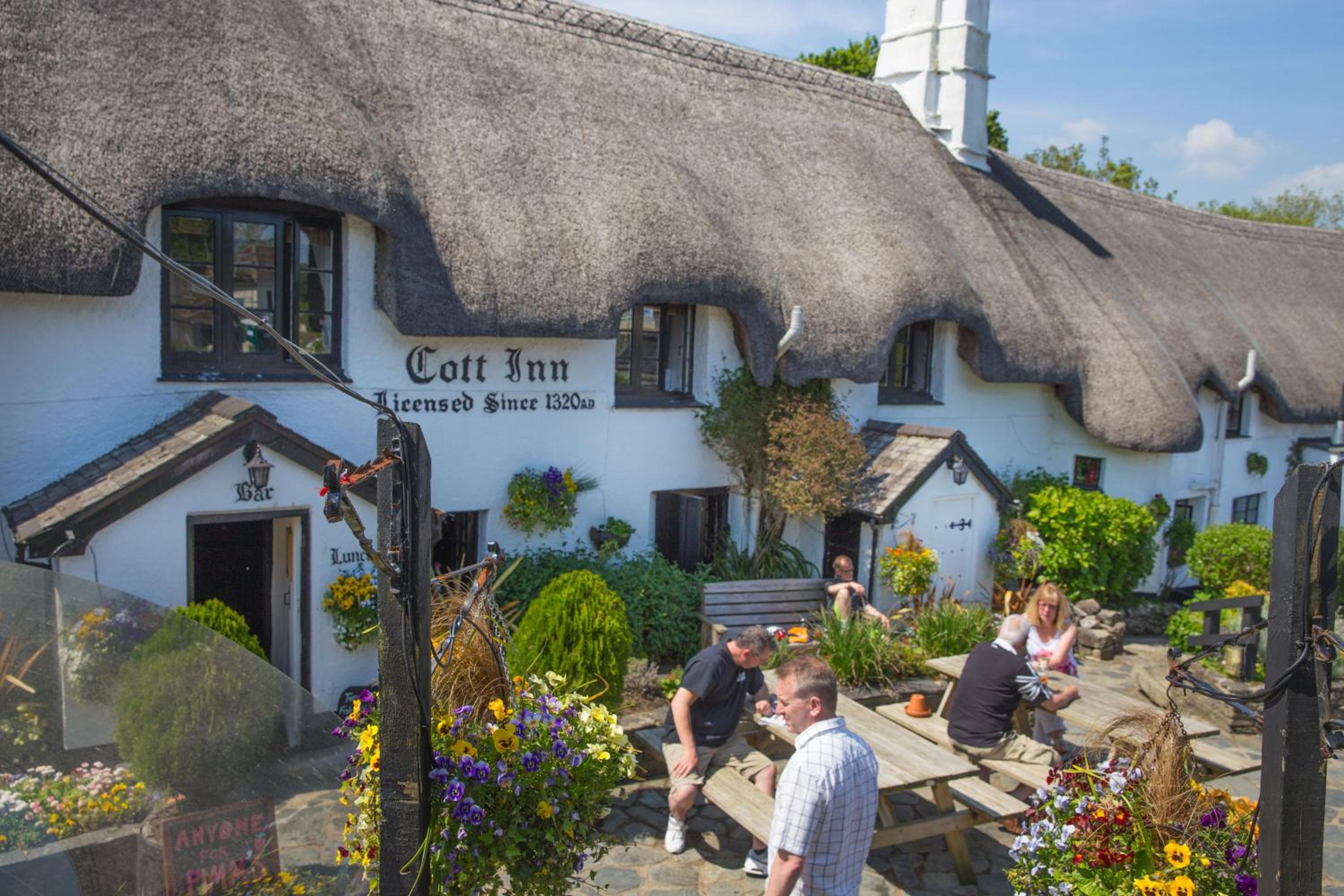 The Cott Inn