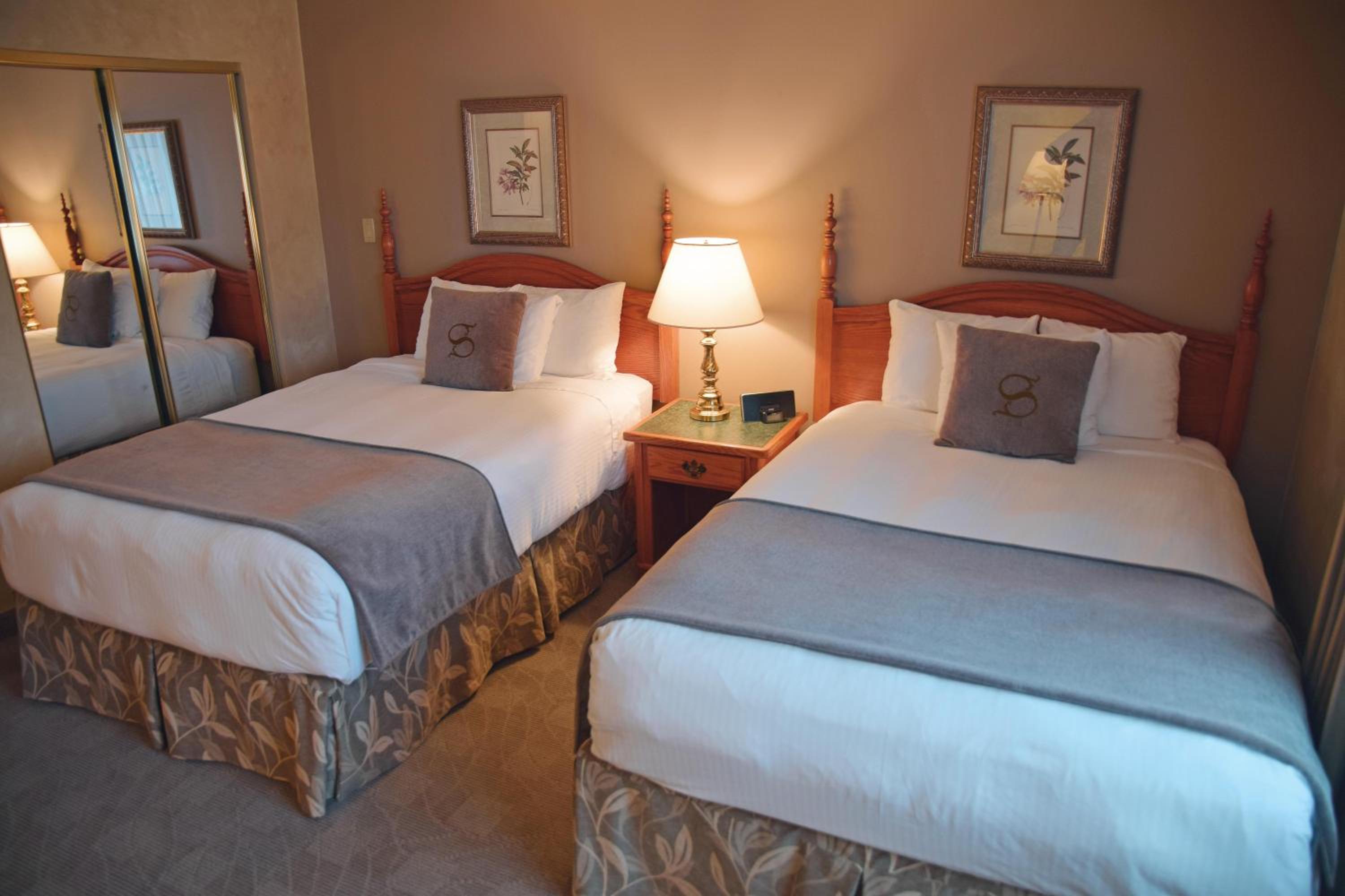 Orillia Vacations - Stone Gate Inn - Property Image 3