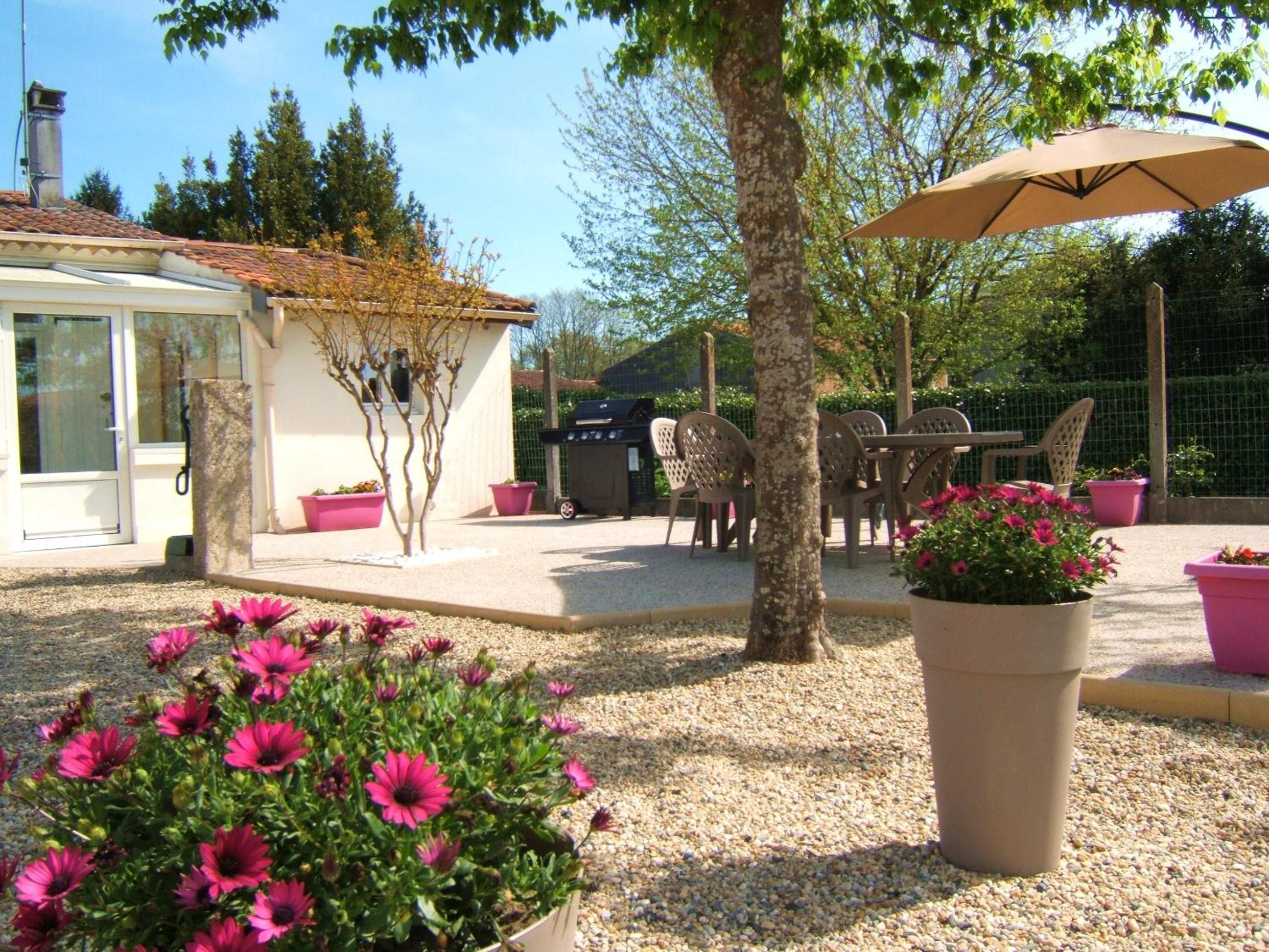 Gîte L'Hirondelle view 2