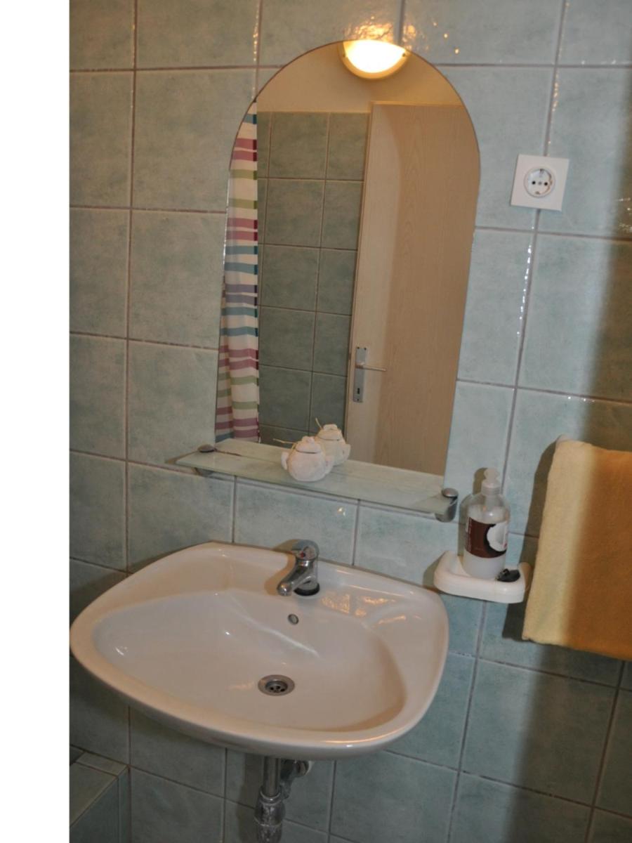 Photo 49