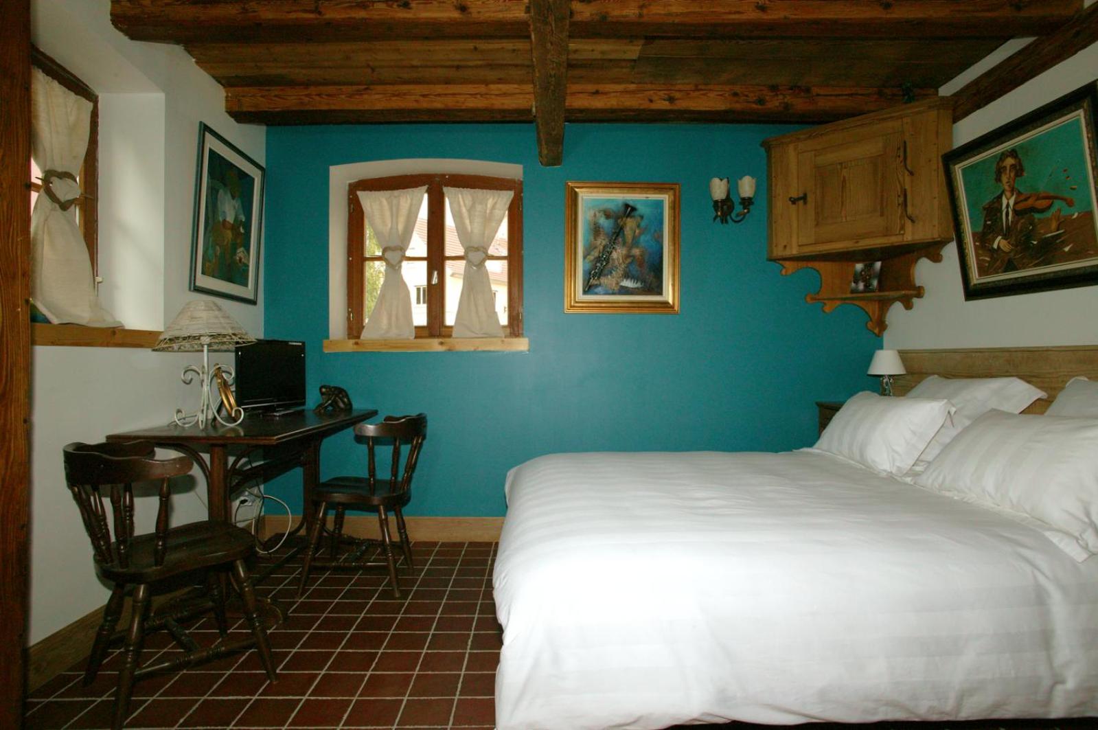 Photo 4