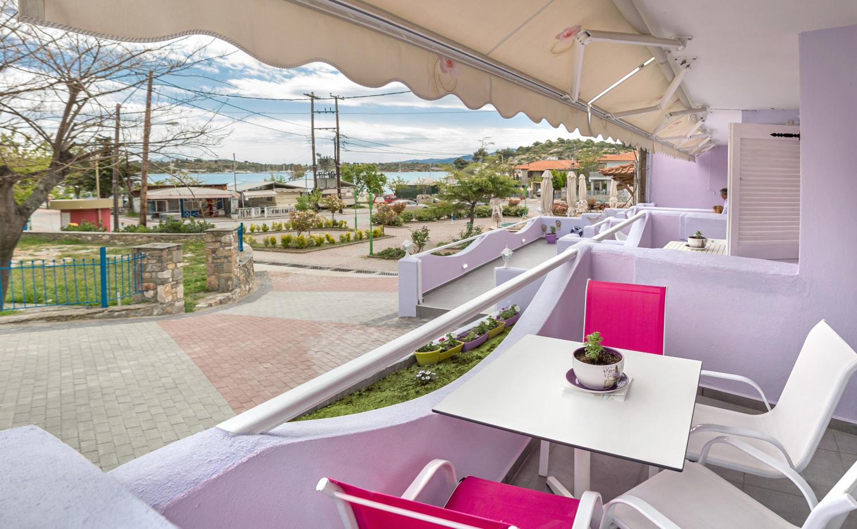 Ormos View Apartments