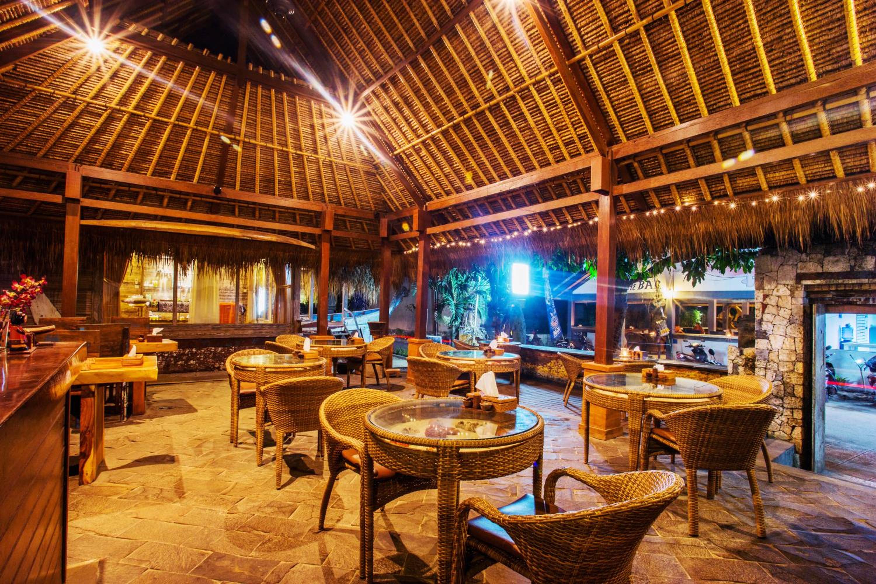 TS Hut Lembongan